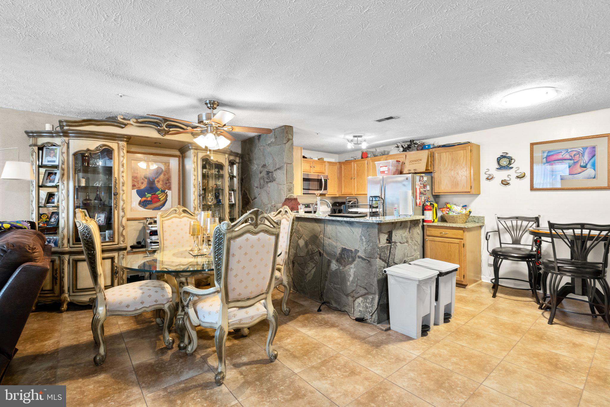 GLENSFORD CONDO - Residential