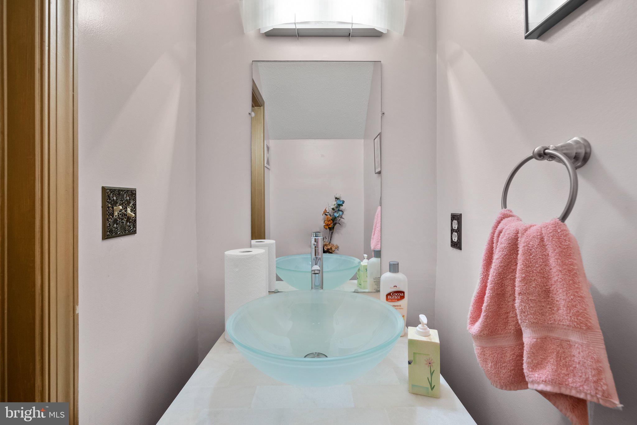 GLENSFORD CONDO - Residential