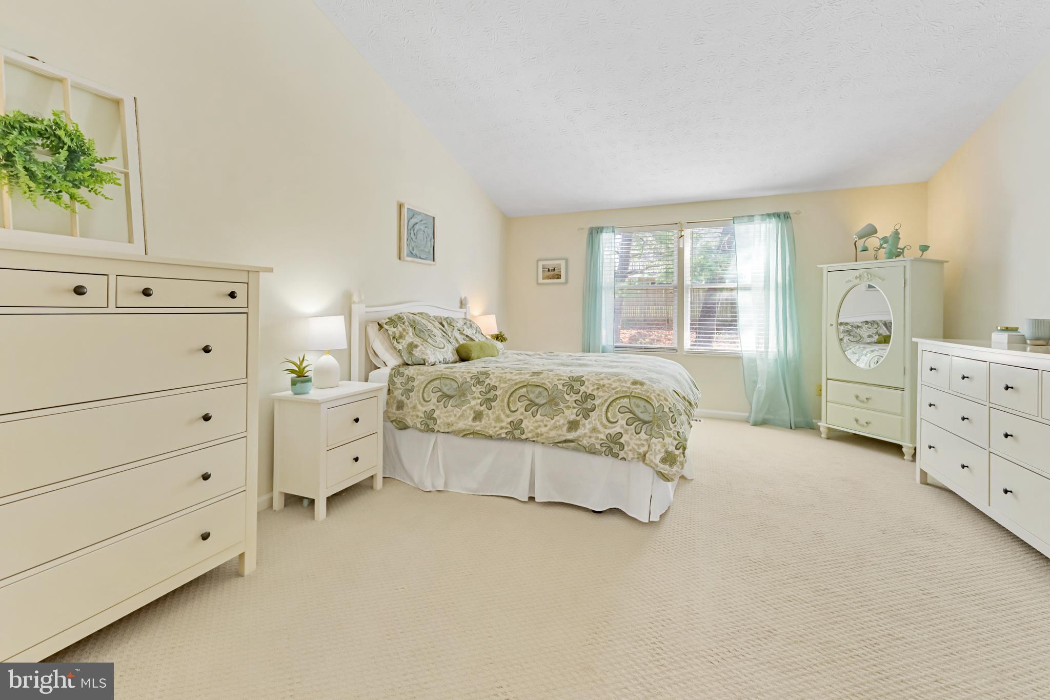 HASTINGS HUNT - Residential