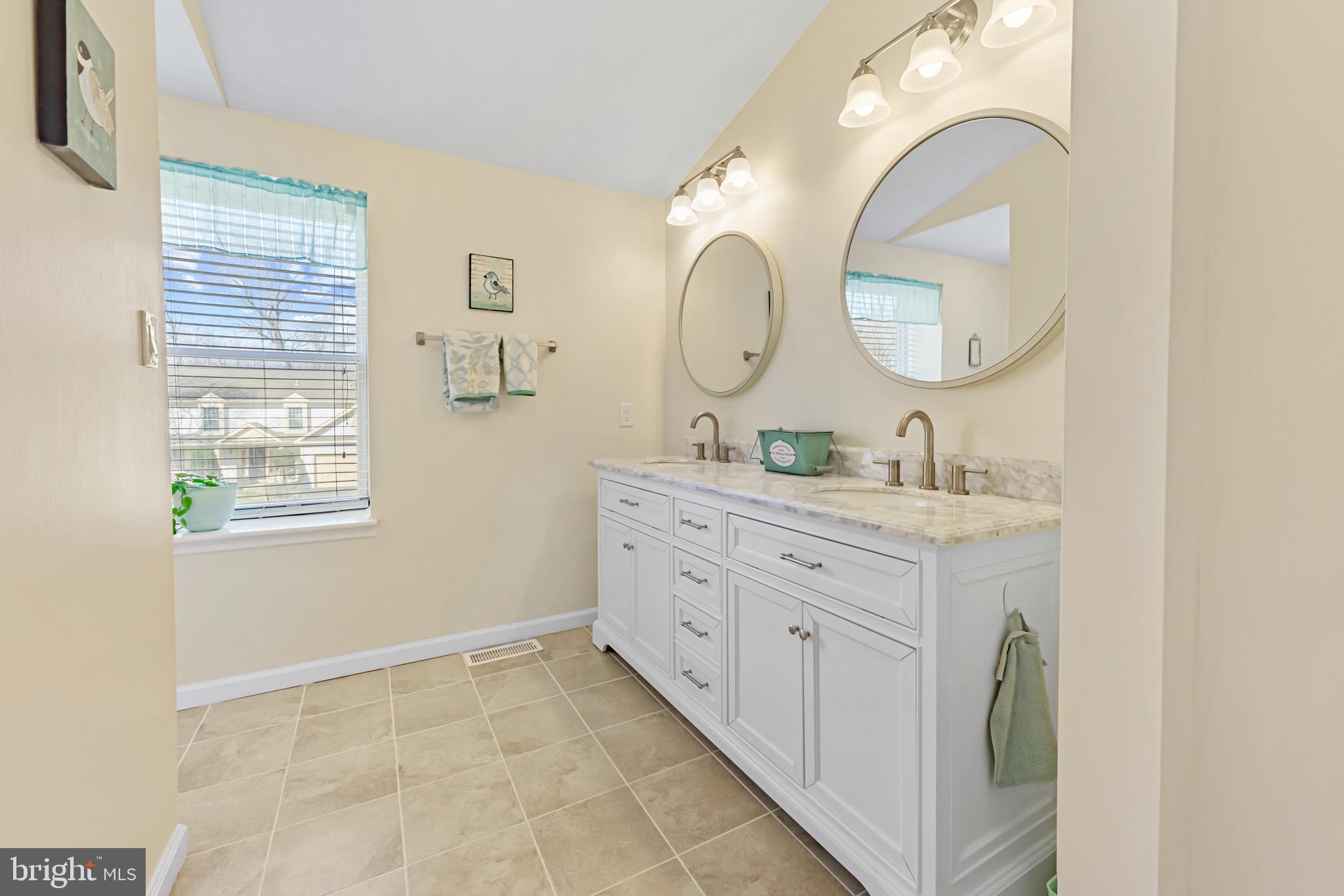 HASTINGS HUNT - Residential