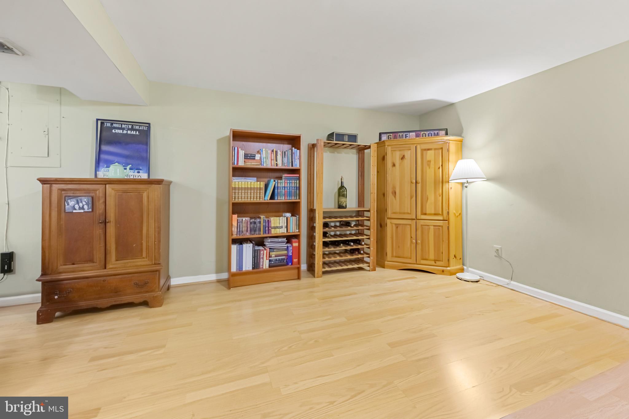 HASTINGS HUNT - Residential