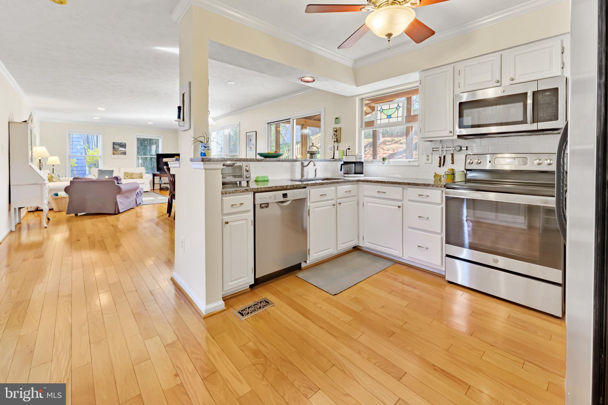 HASTINGS HUNT - Residential