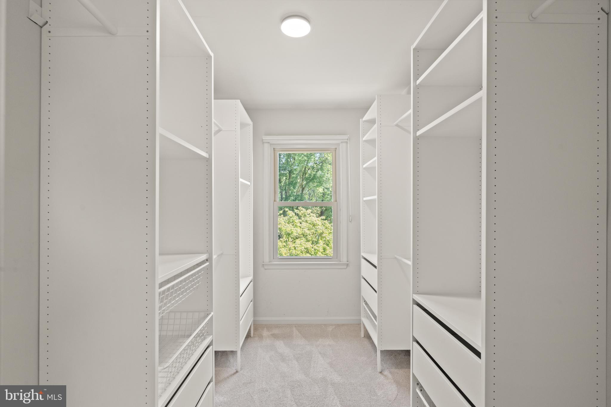 GAYFIELDS - Residential