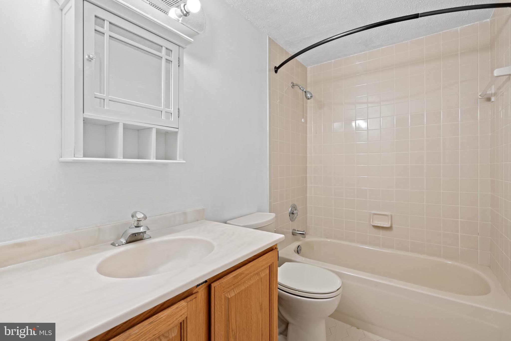 GAYFIELDS - Residential