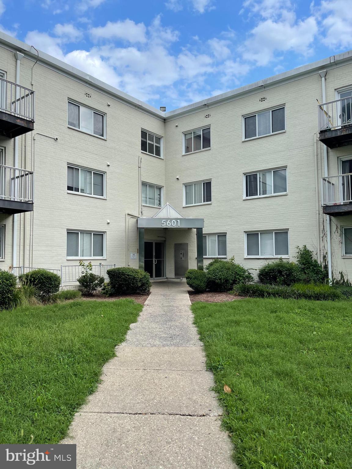 THE FAIRMONT 5601 CONDO - Residential