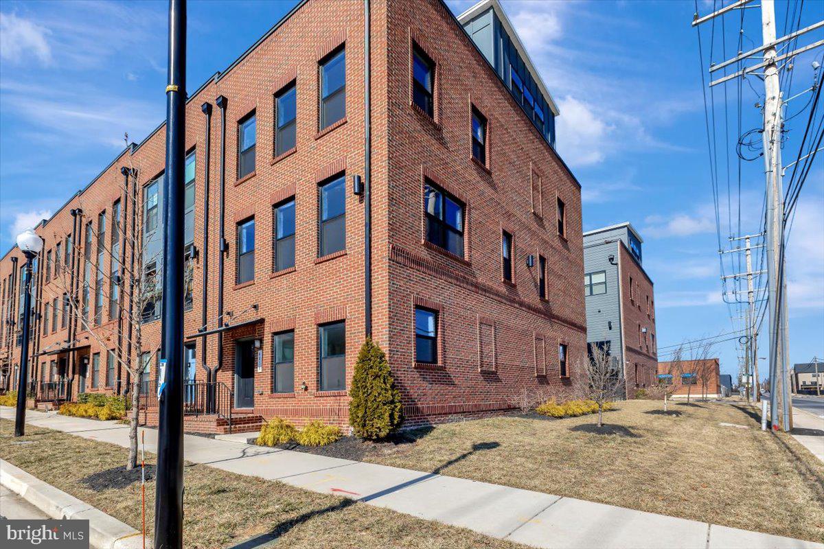 4010 HARMONY COURT