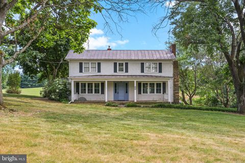 Homes For Rent - 18373 Lickey Mill Road<br/> Loudoun County, PURCELLVILLE, VA 20132