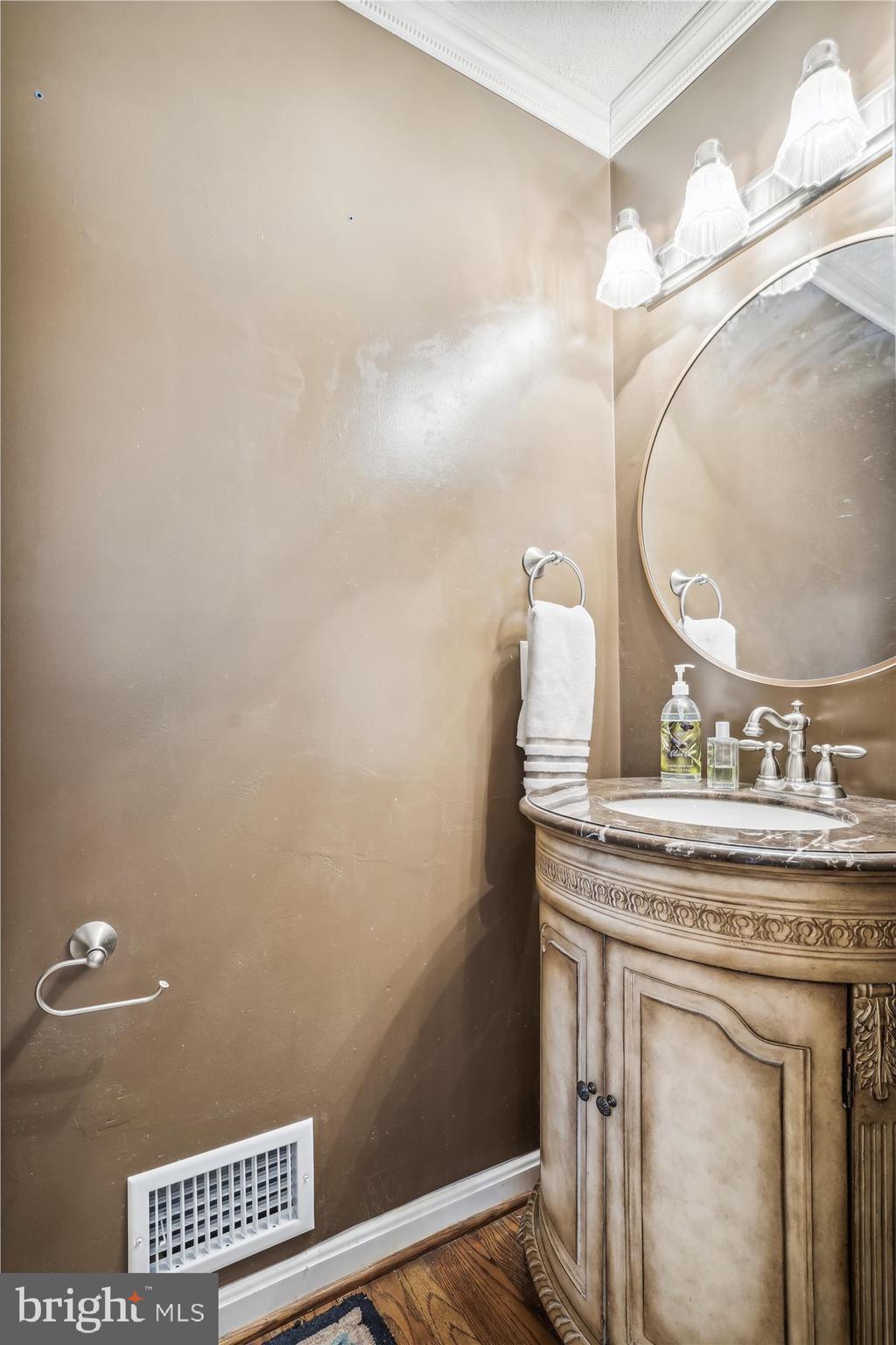 MONTCLAIR - Residential