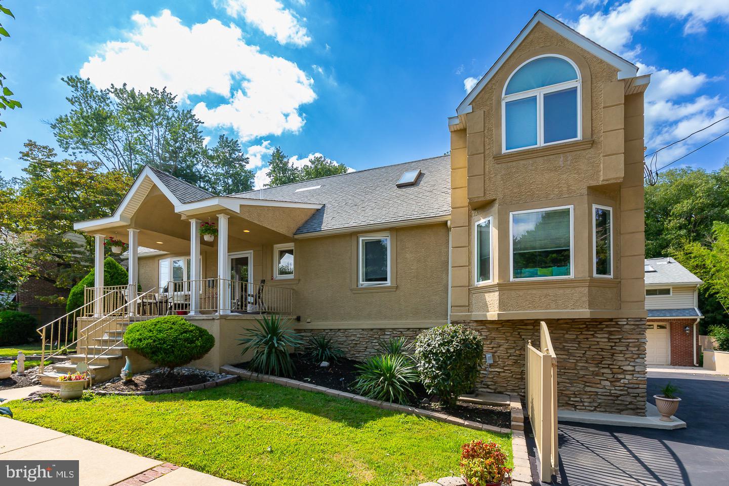 120 S SPROUL ROAD