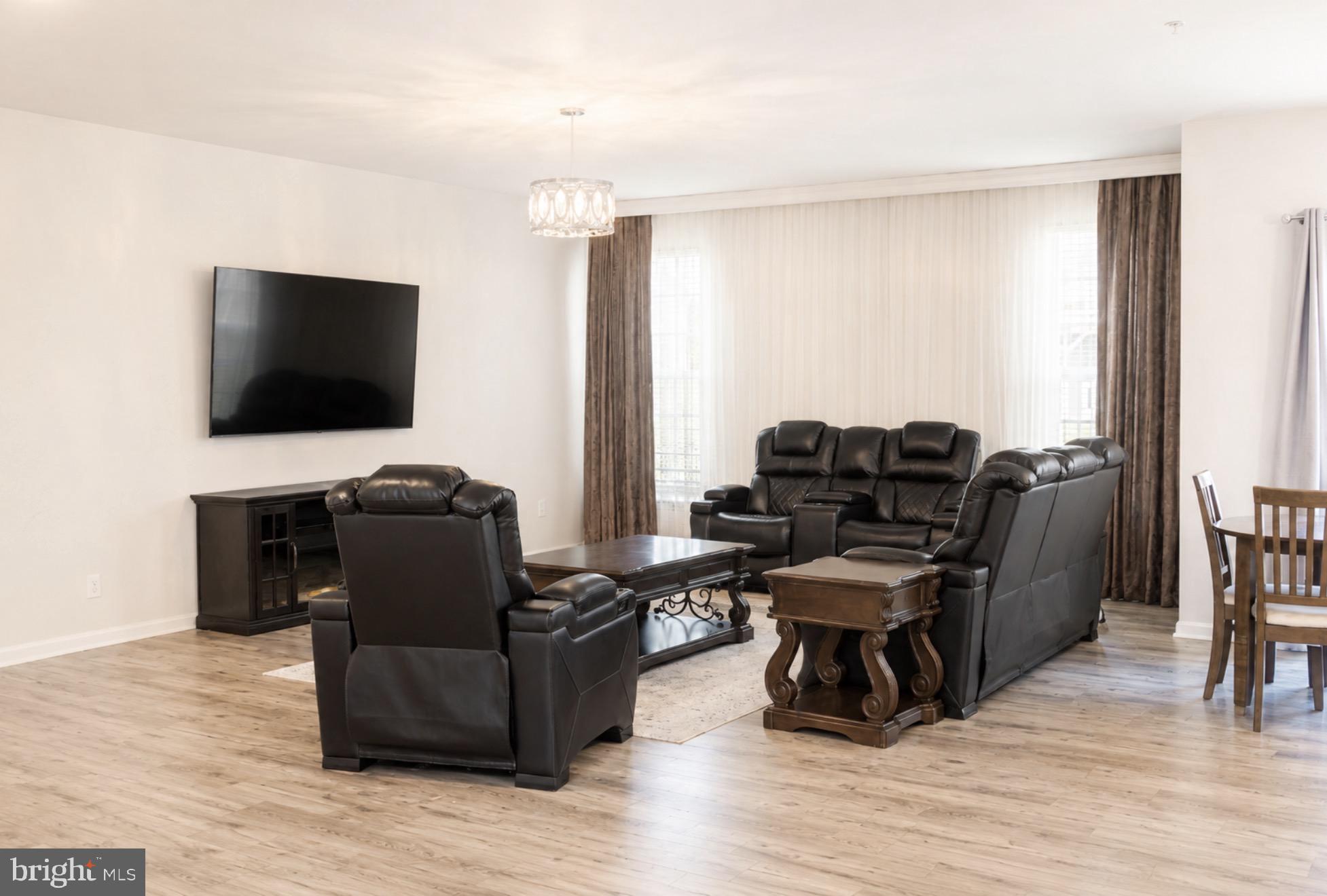 720 SCARLET SKY DRIVE