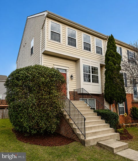 Photo of 14325 Legend Glen Court, GAINESVILLE, VA 20155 (MLS # VAPW2121748)
