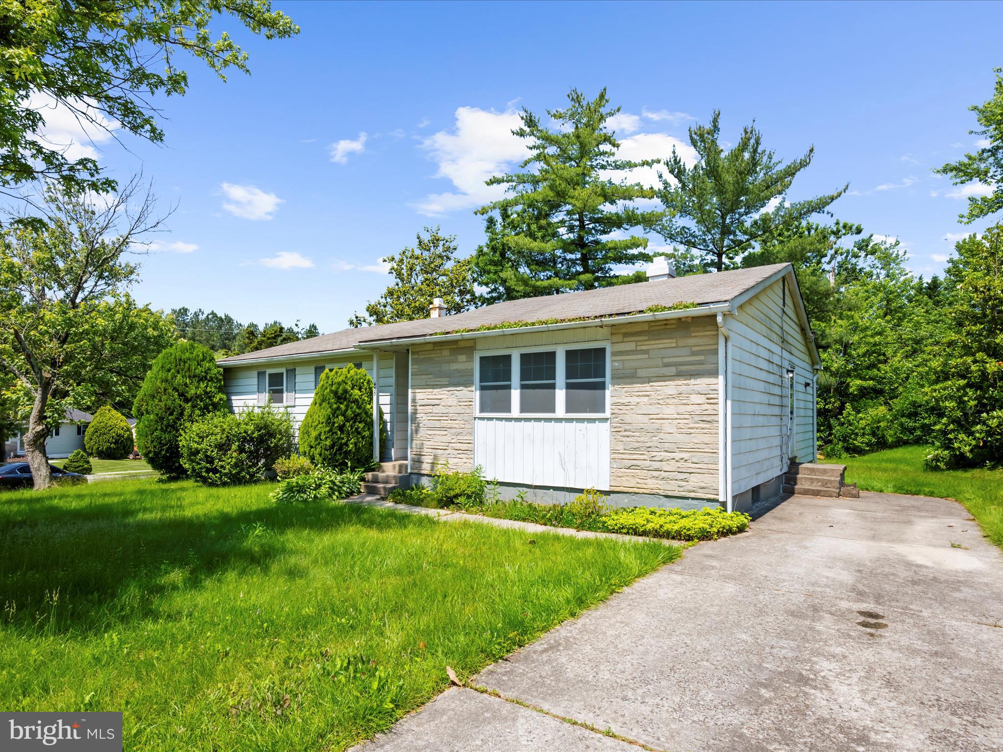 435 YELLOW SPRINGS S