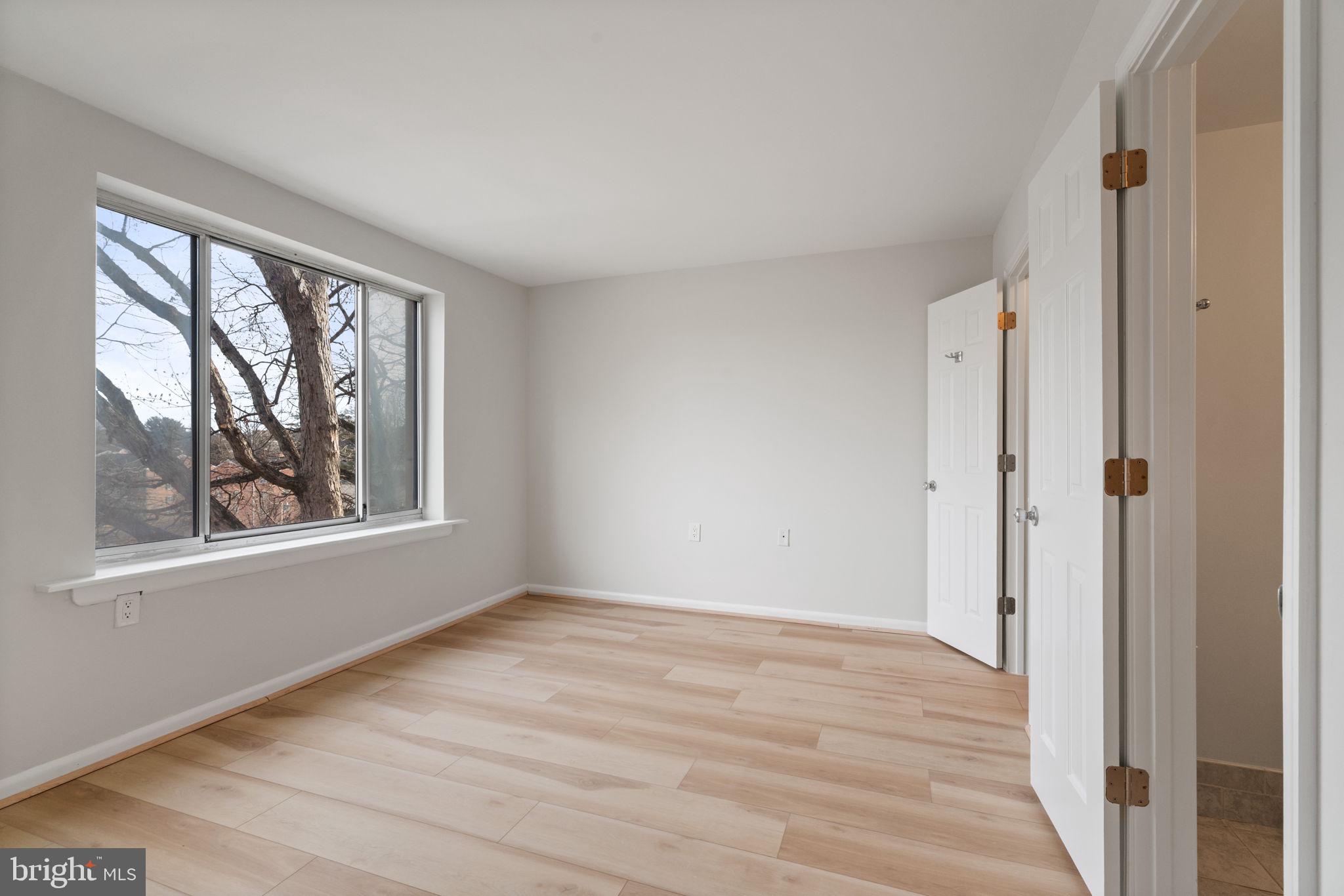 IVYMOUNT COURT - Residential