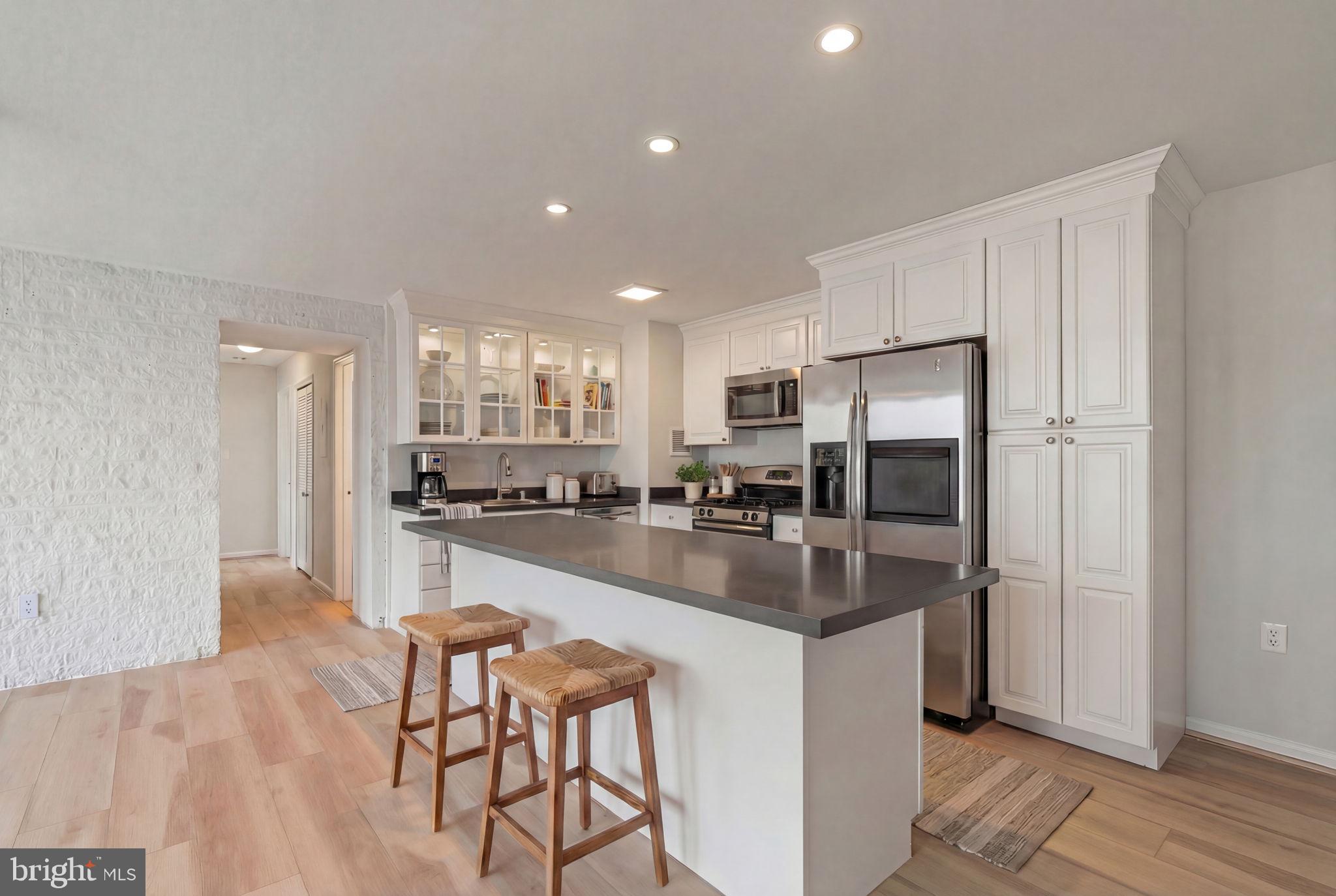 IVYMOUNT COURT - Residential