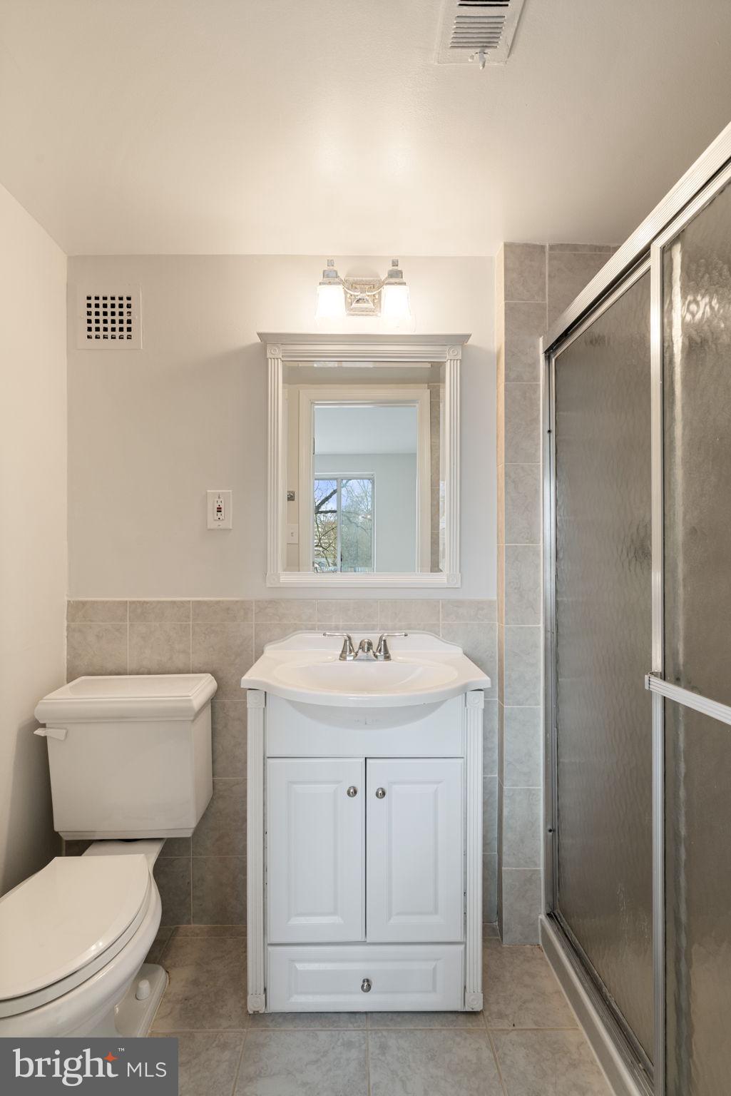 IVYMOUNT COURT - Residential