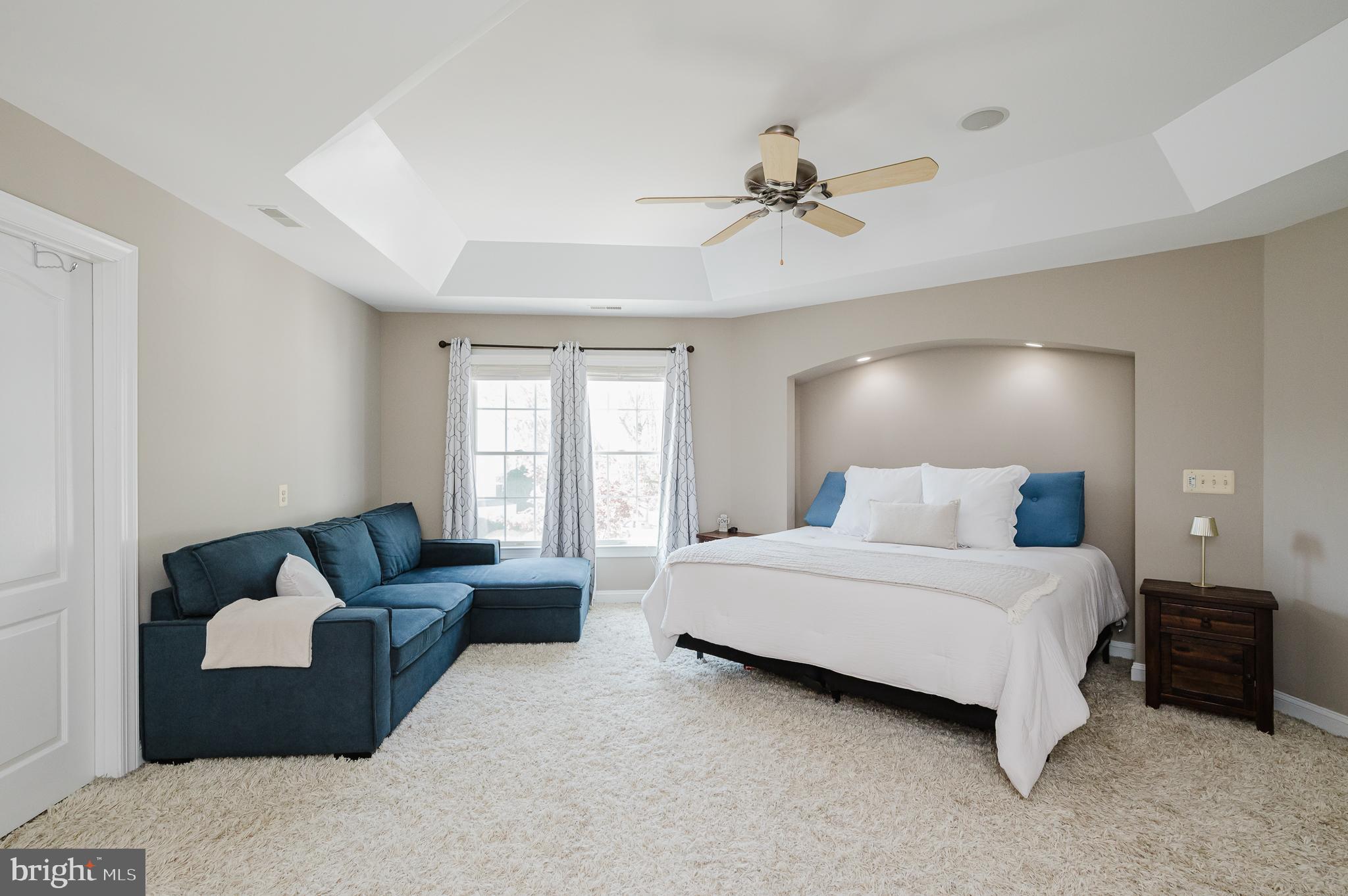 FOX CHASE - Residential