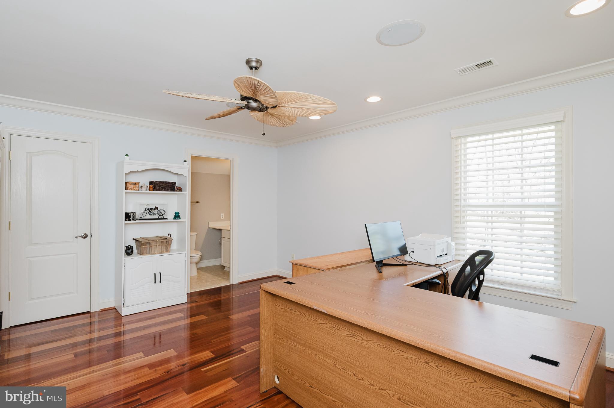 FOX CHASE - Residential