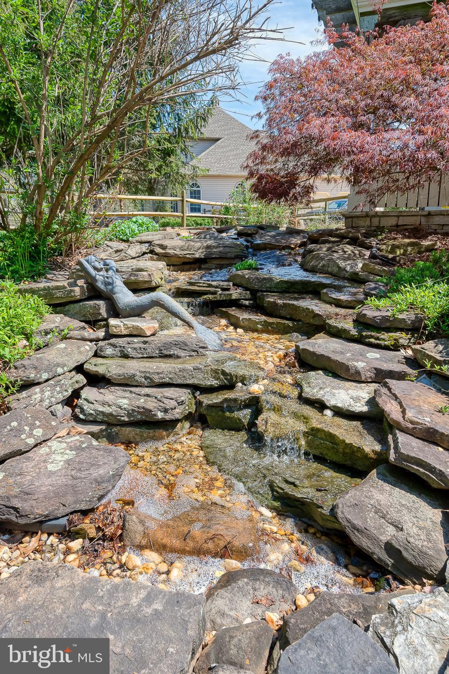 FOX CHASE - Residential