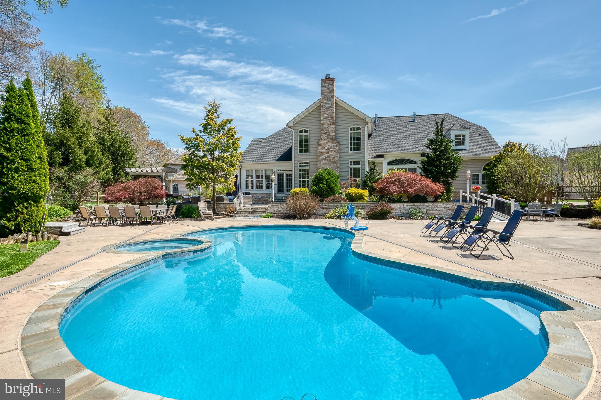 FOX CHASE - Residential