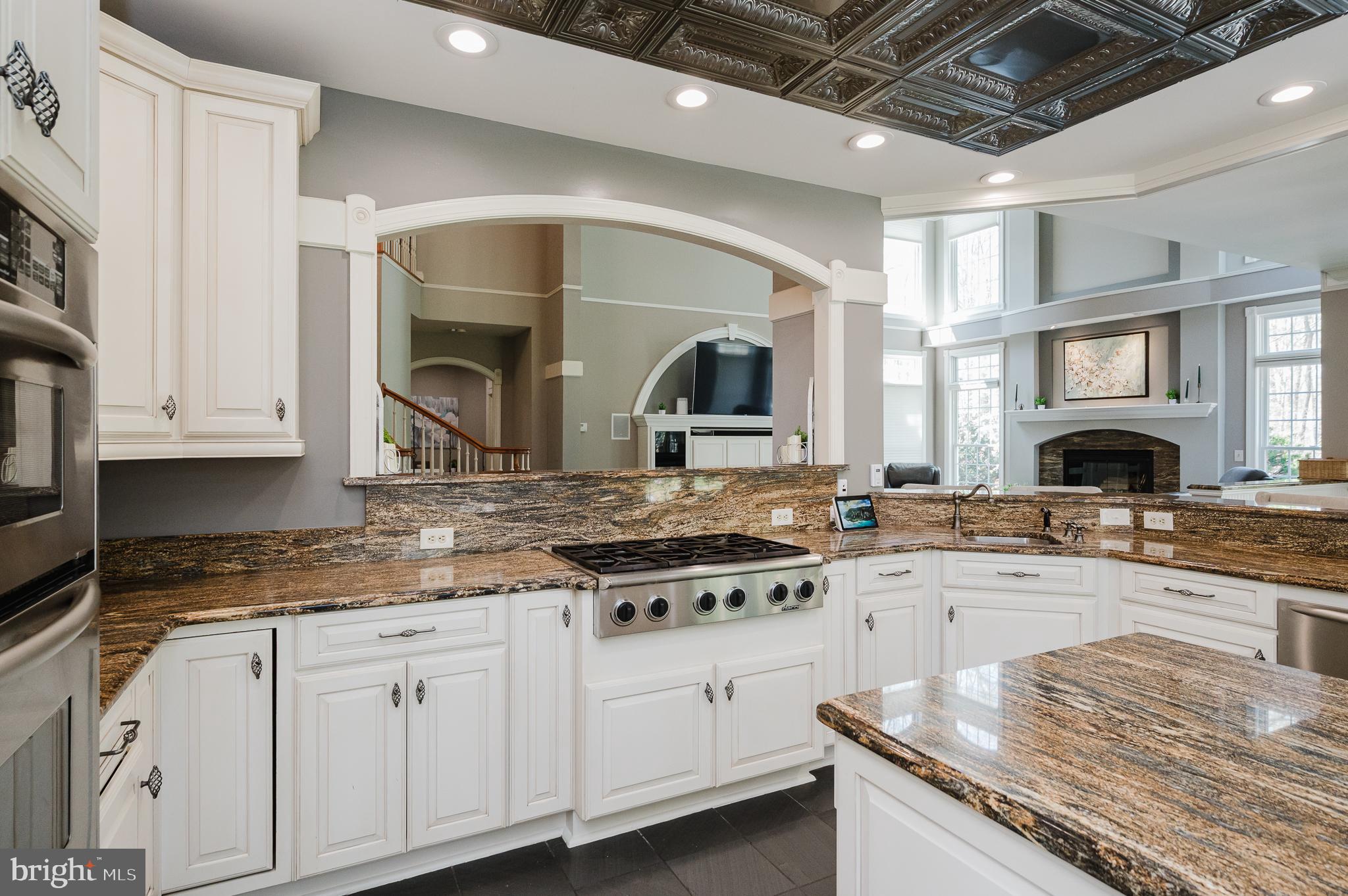 FOX CHASE - Residential