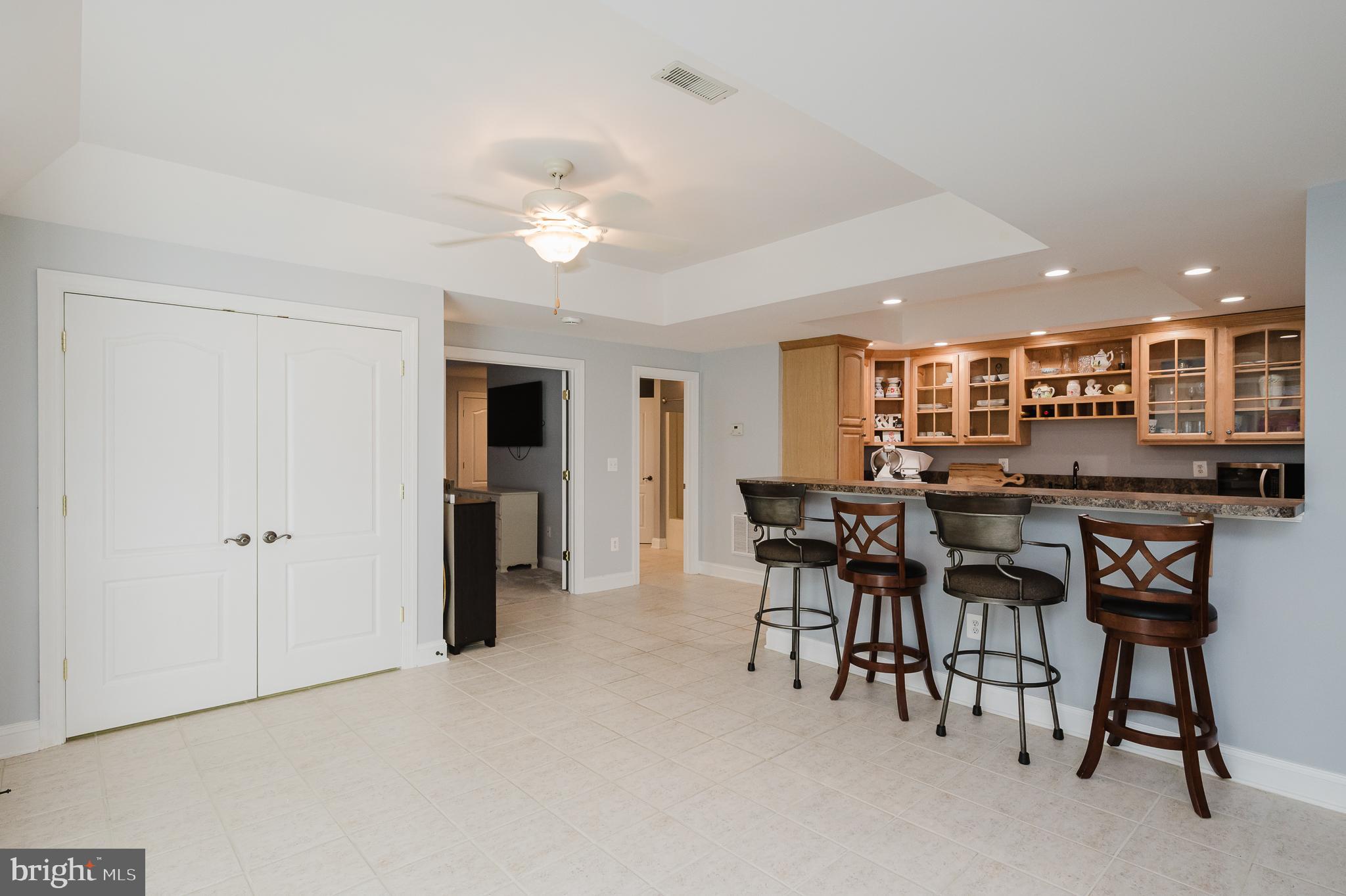 FOX CHASE - Residential