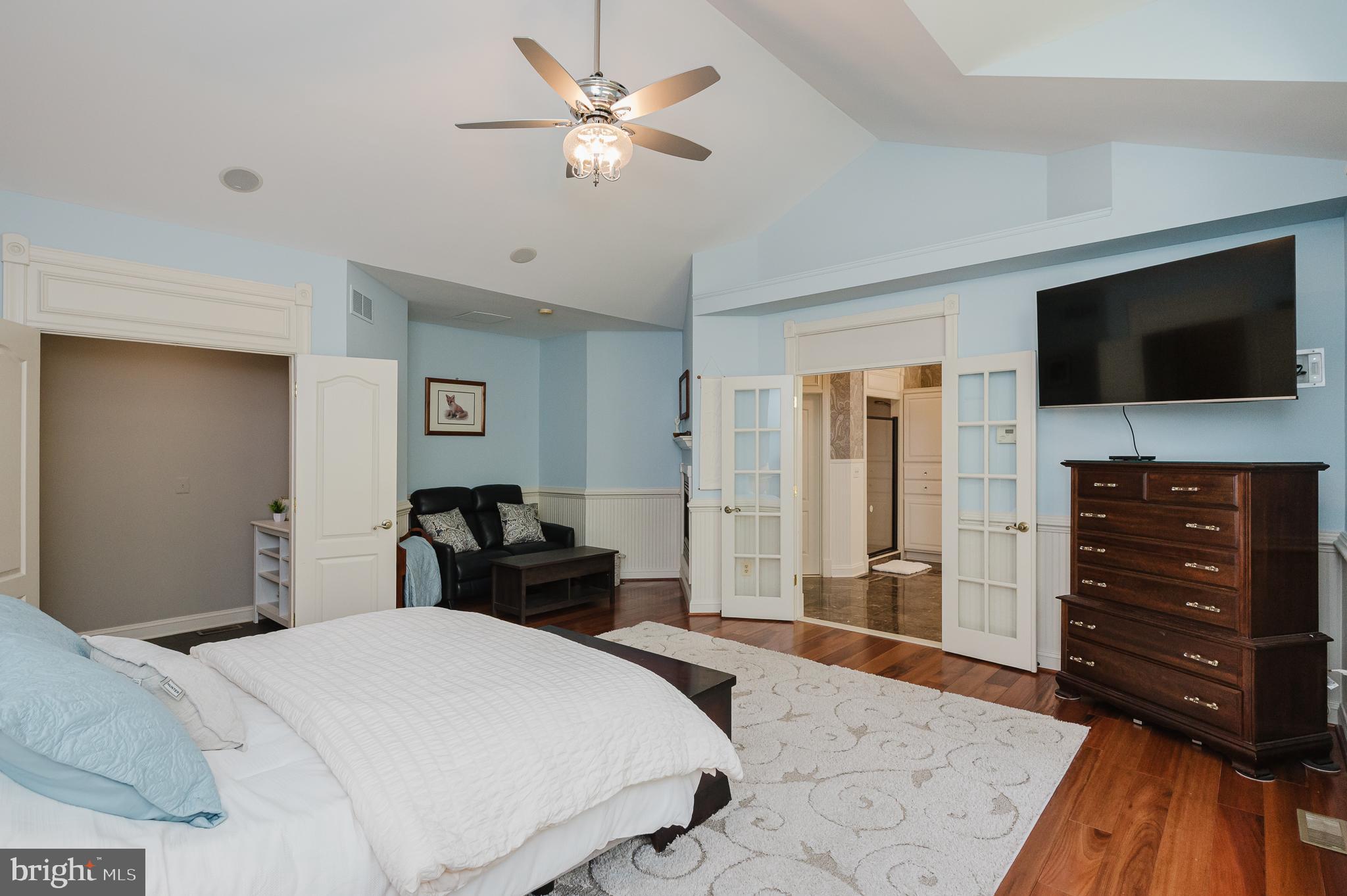 FOX CHASE - Residential