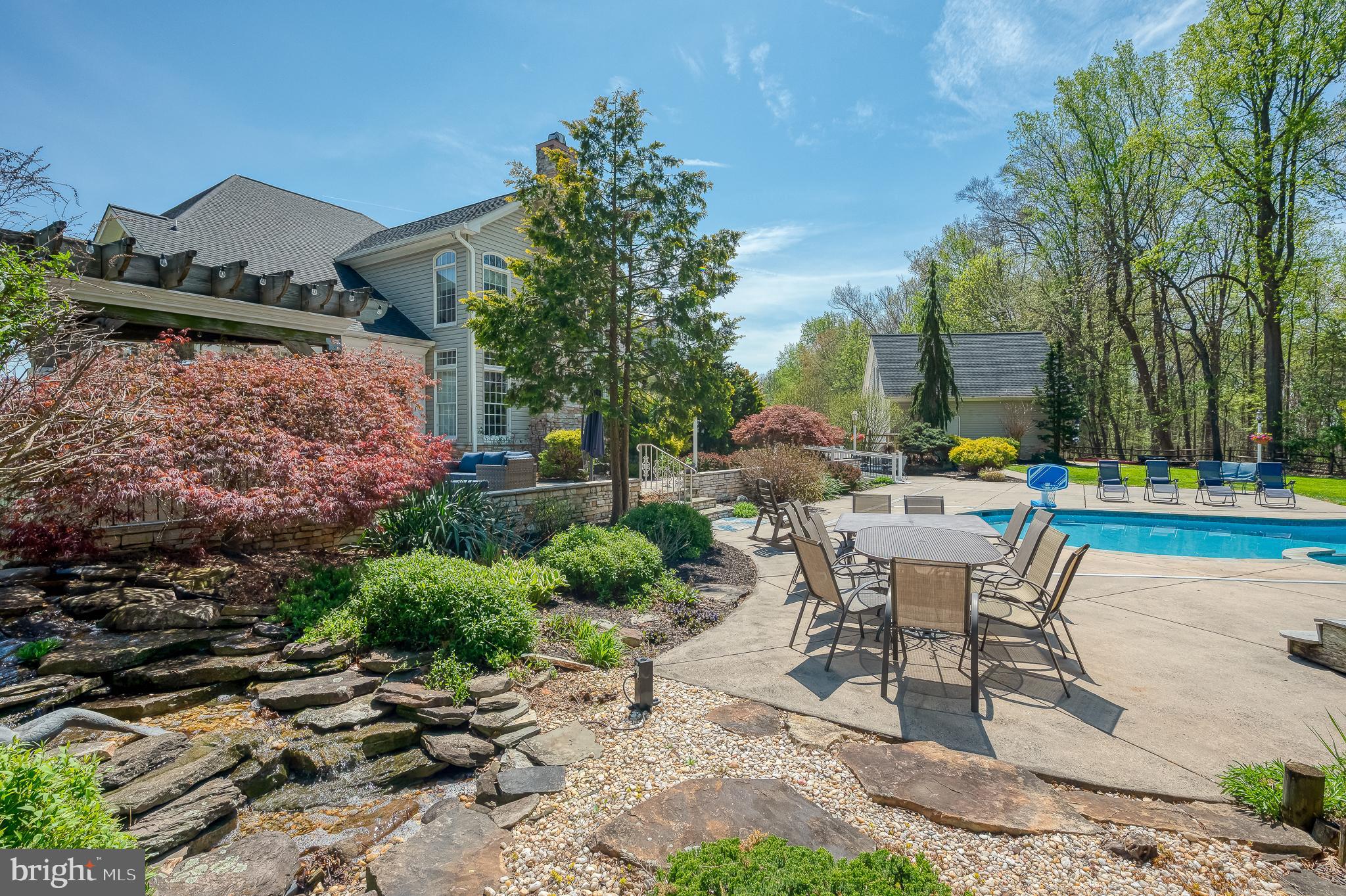 FOX CHASE - Residential