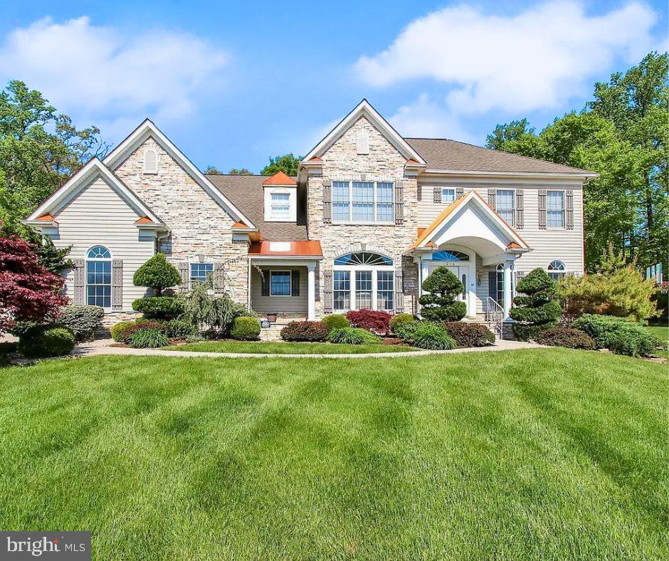 FOX CHASE - Residential