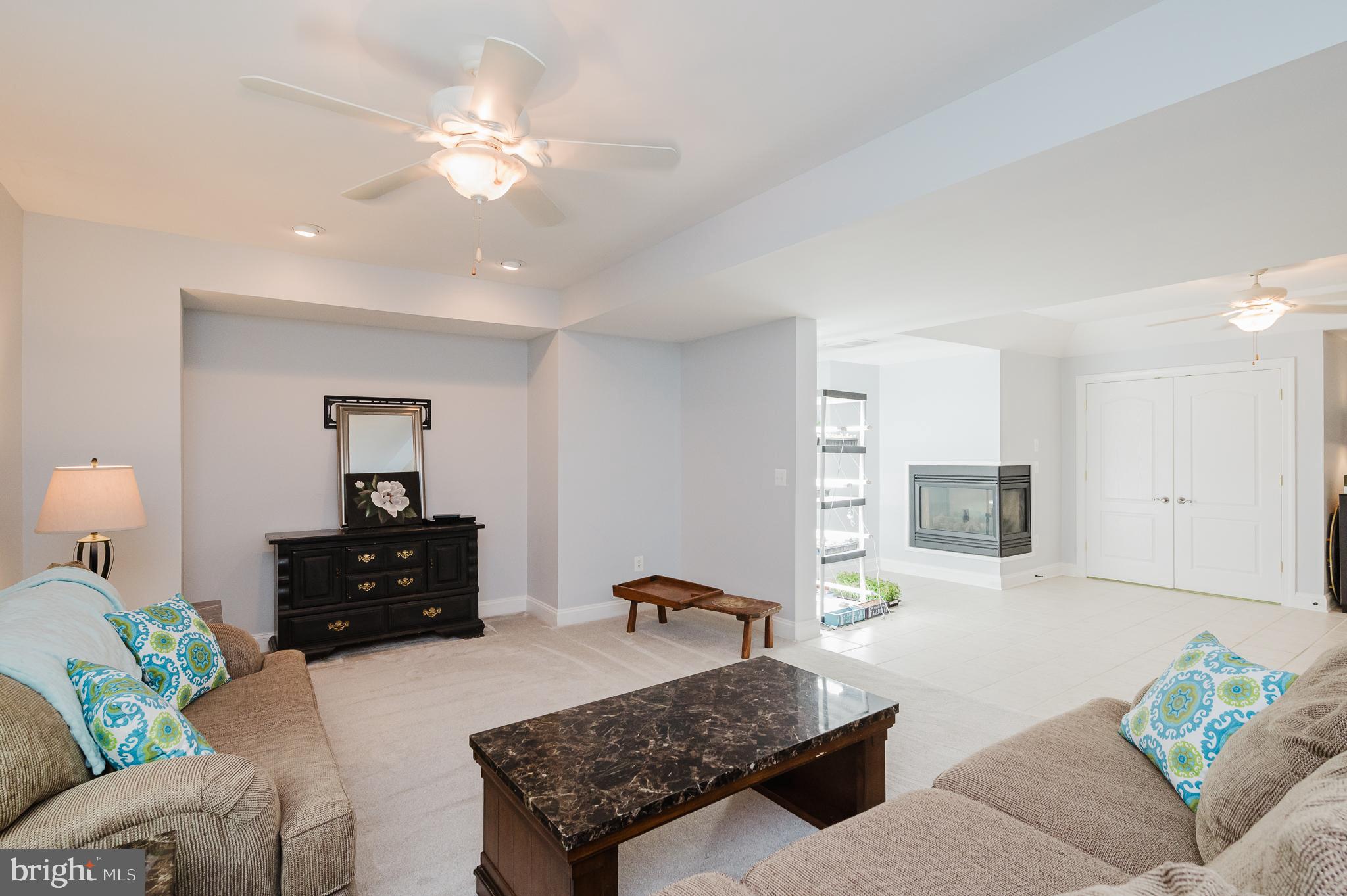 FOX CHASE - Residential