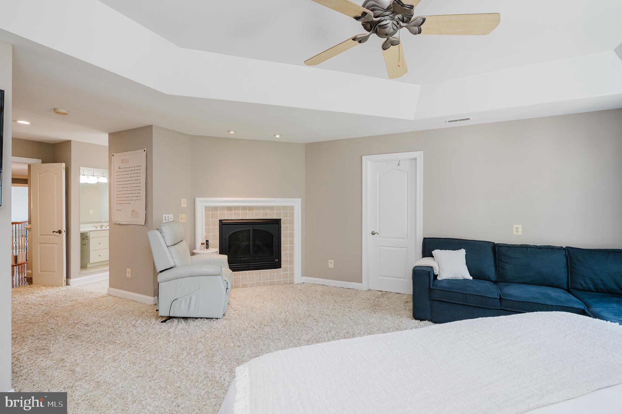 FOX CHASE - Residential