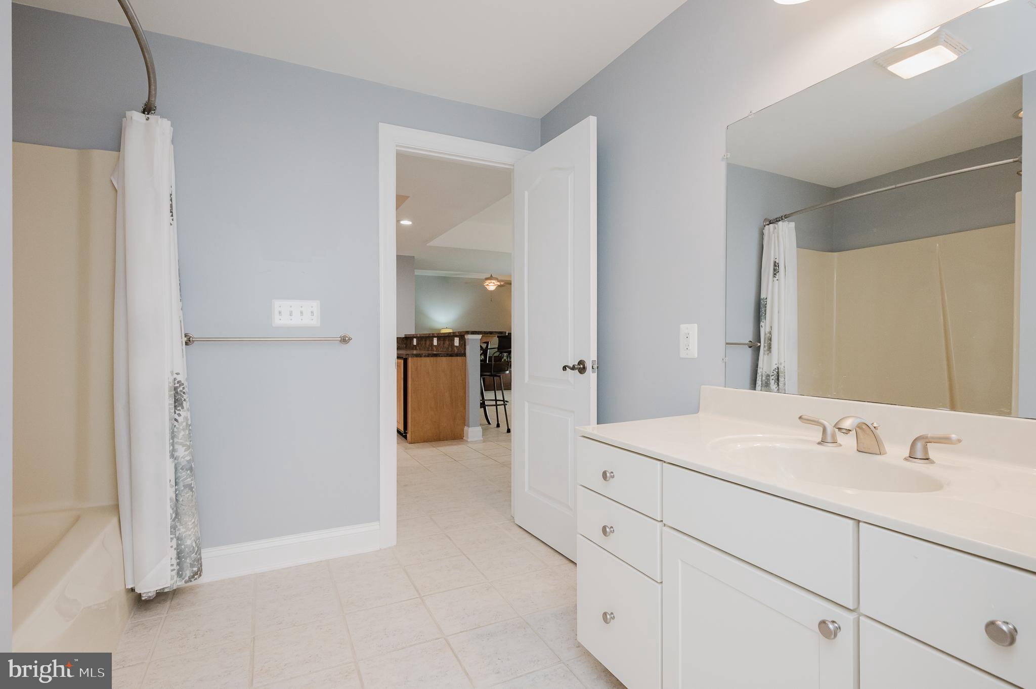 FOX CHASE - Residential