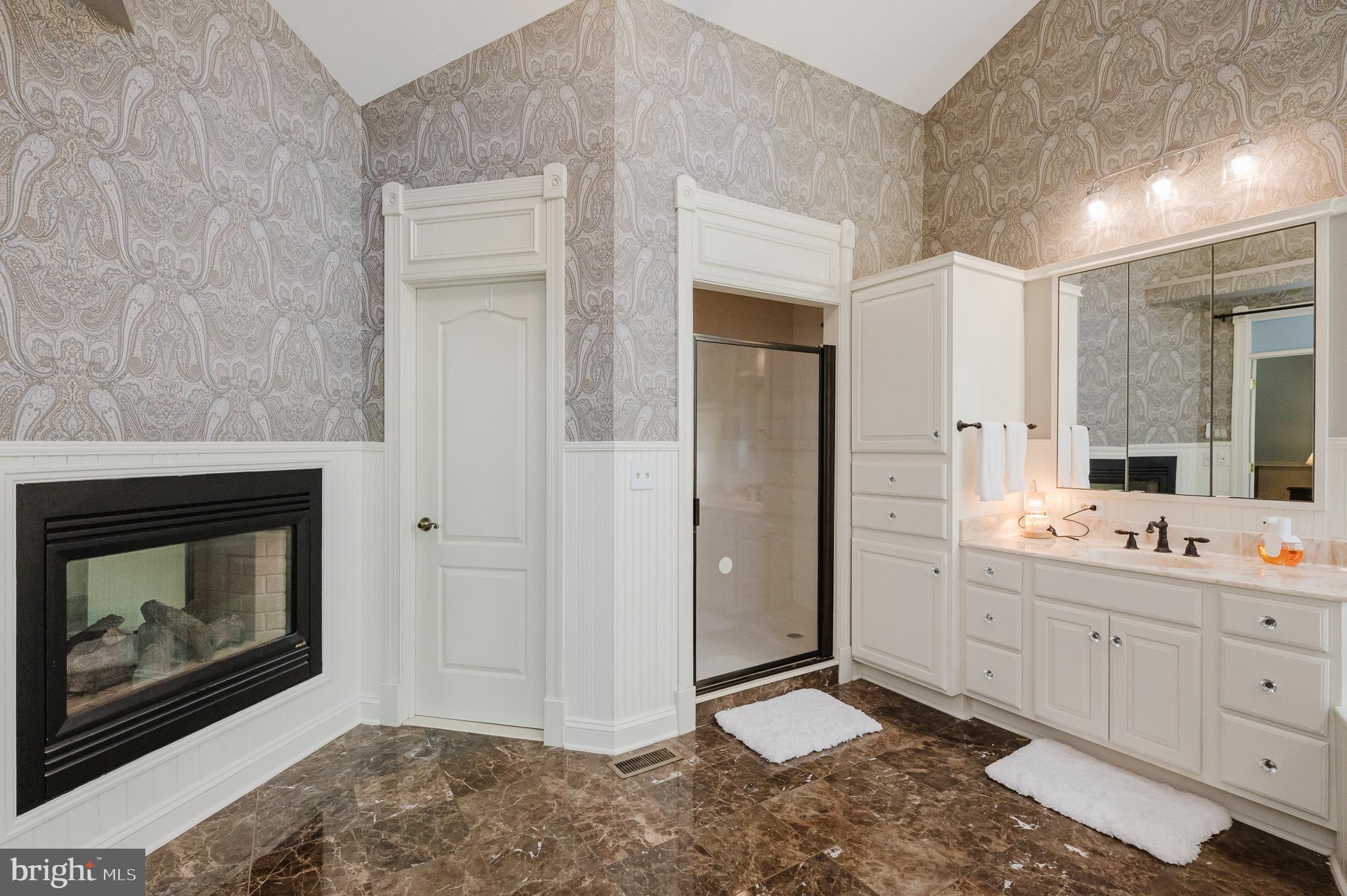 FOX CHASE - Residential