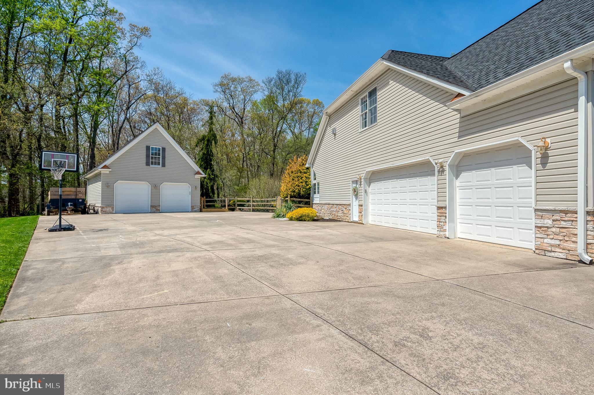 FOX CHASE - Residential