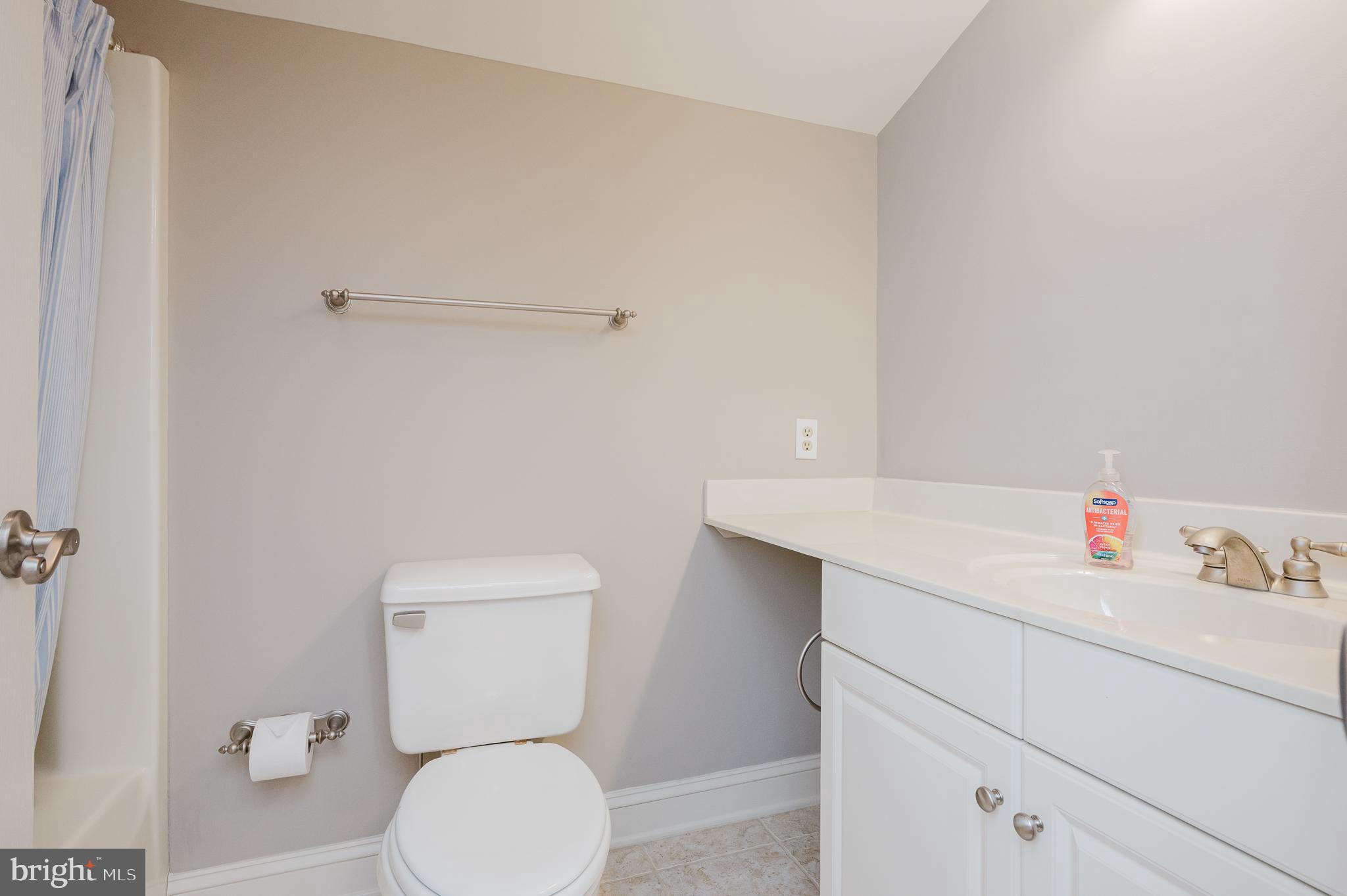 FOX CHASE - Residential