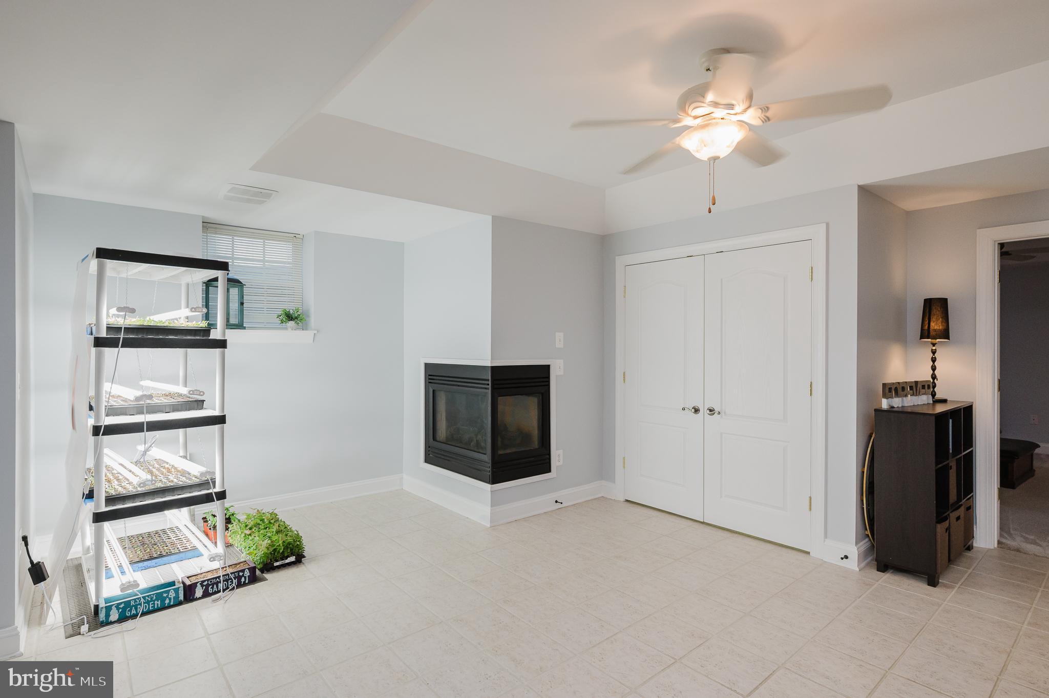 FOX CHASE - Residential