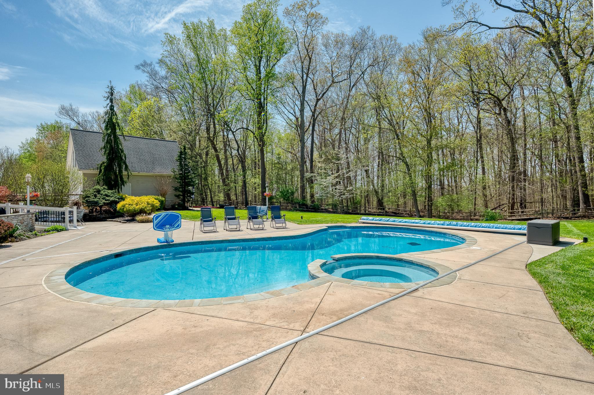 FOX CHASE - Residential