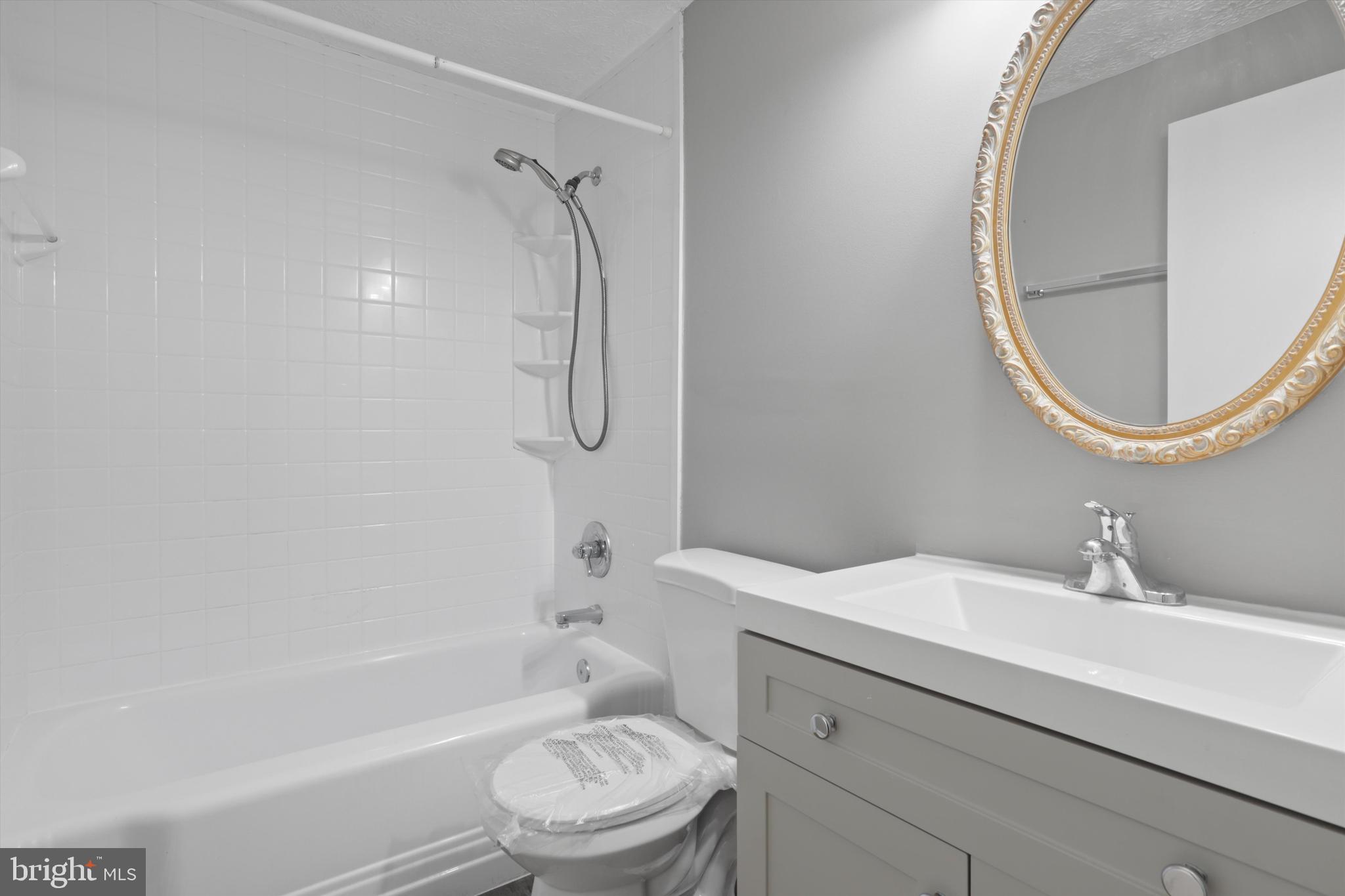 NEWINGTON FOREST - Residential Lease