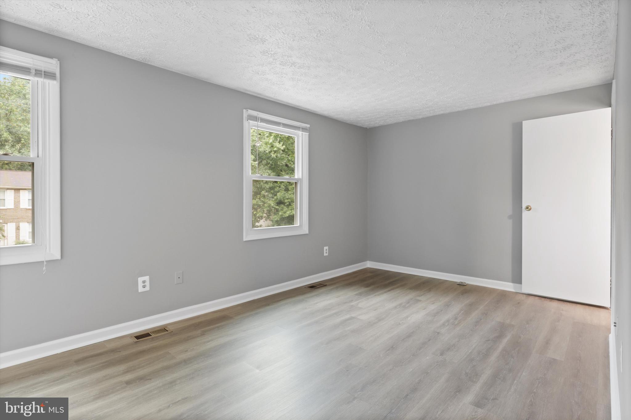 NEWINGTON FOREST - Residential Lease