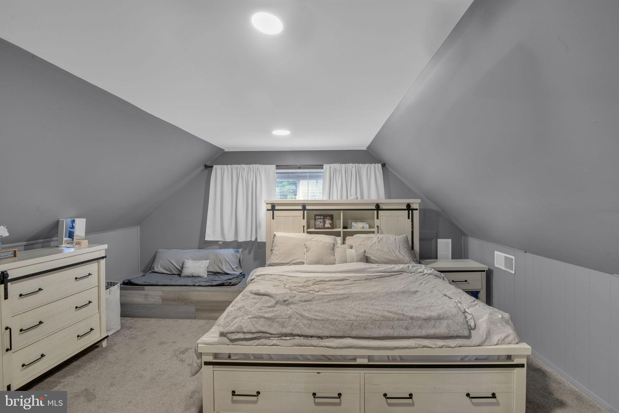 COBALT RIDGE - Residential