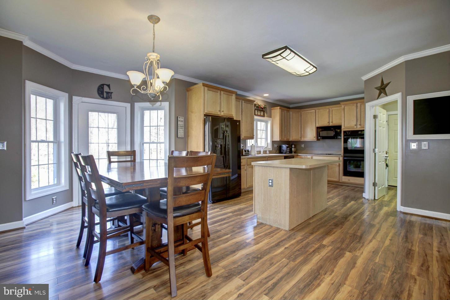 WHISPERWOOD - Residential