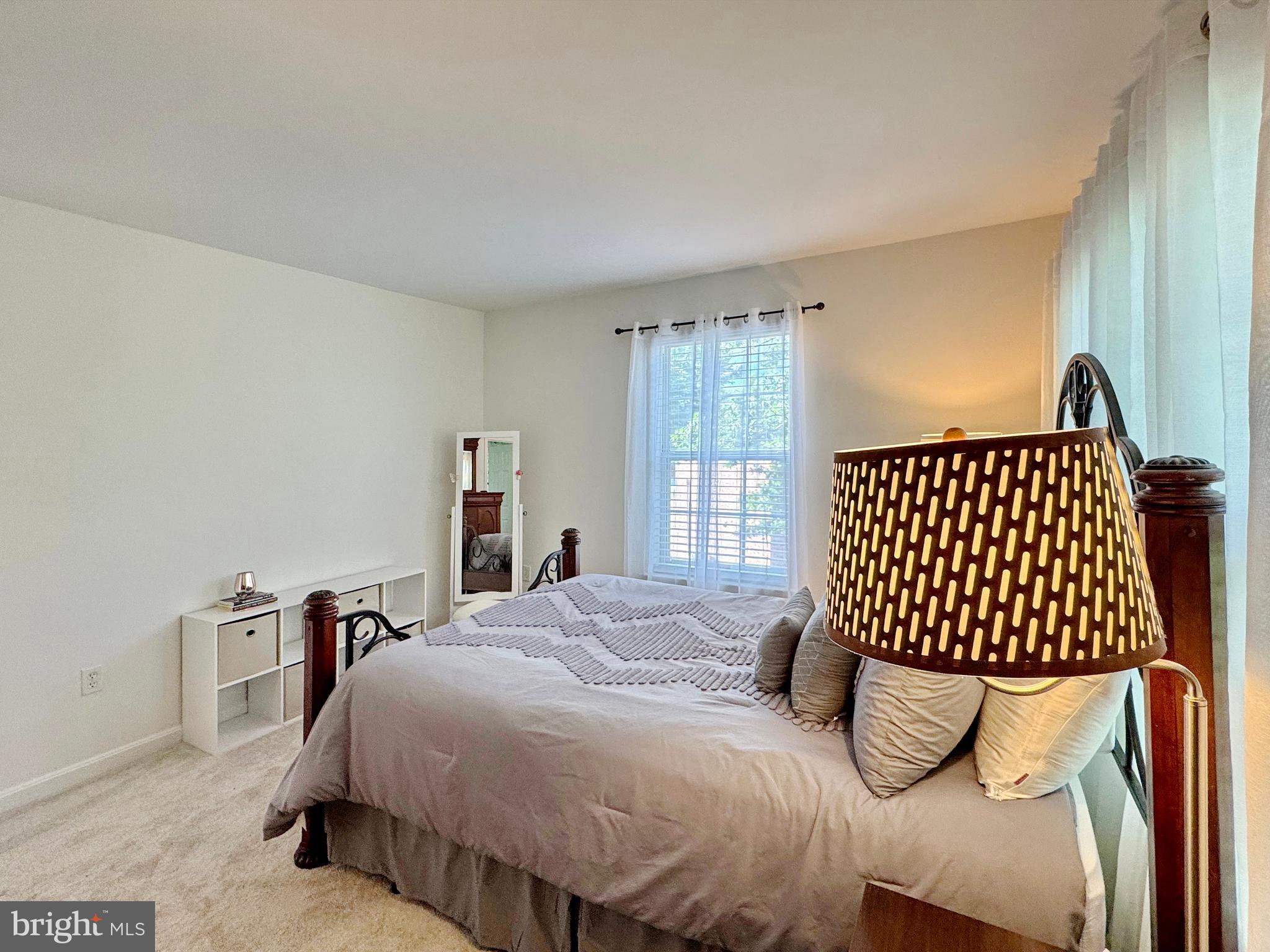 BAYSIDE TOWNHOUSES - Residential