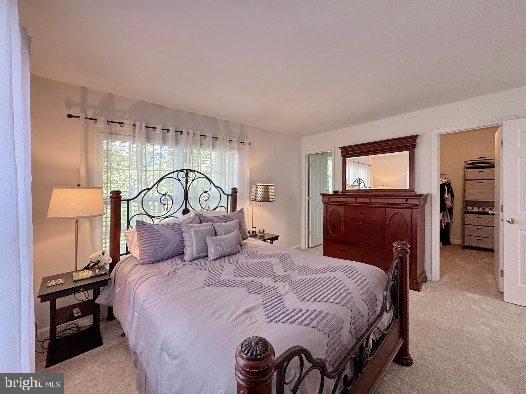 BAYSIDE TOWNHOUSES - Residential