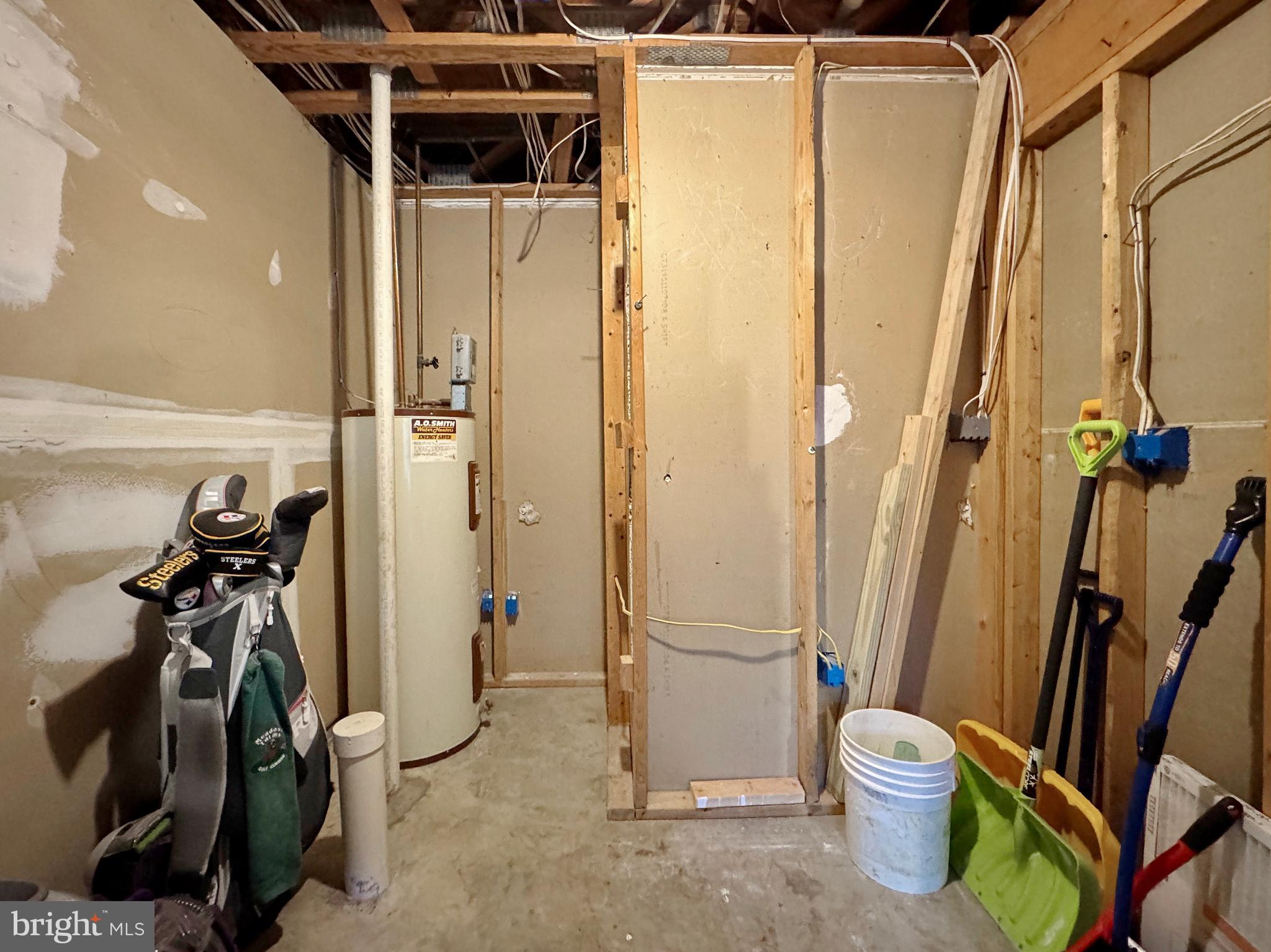 BAYSIDE TOWNHOUSES - Residential