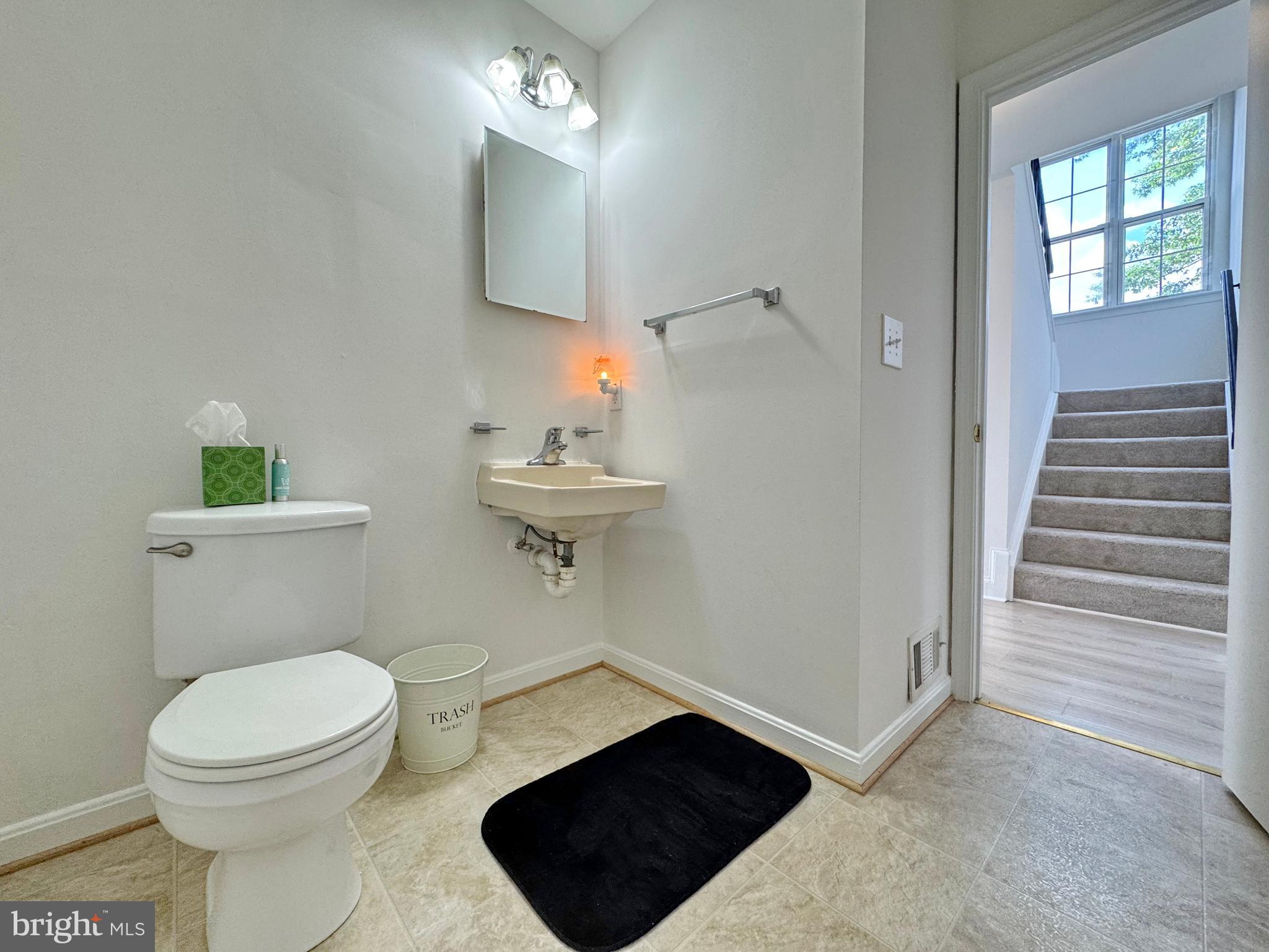 BAYSIDE TOWNHOUSES - Residential