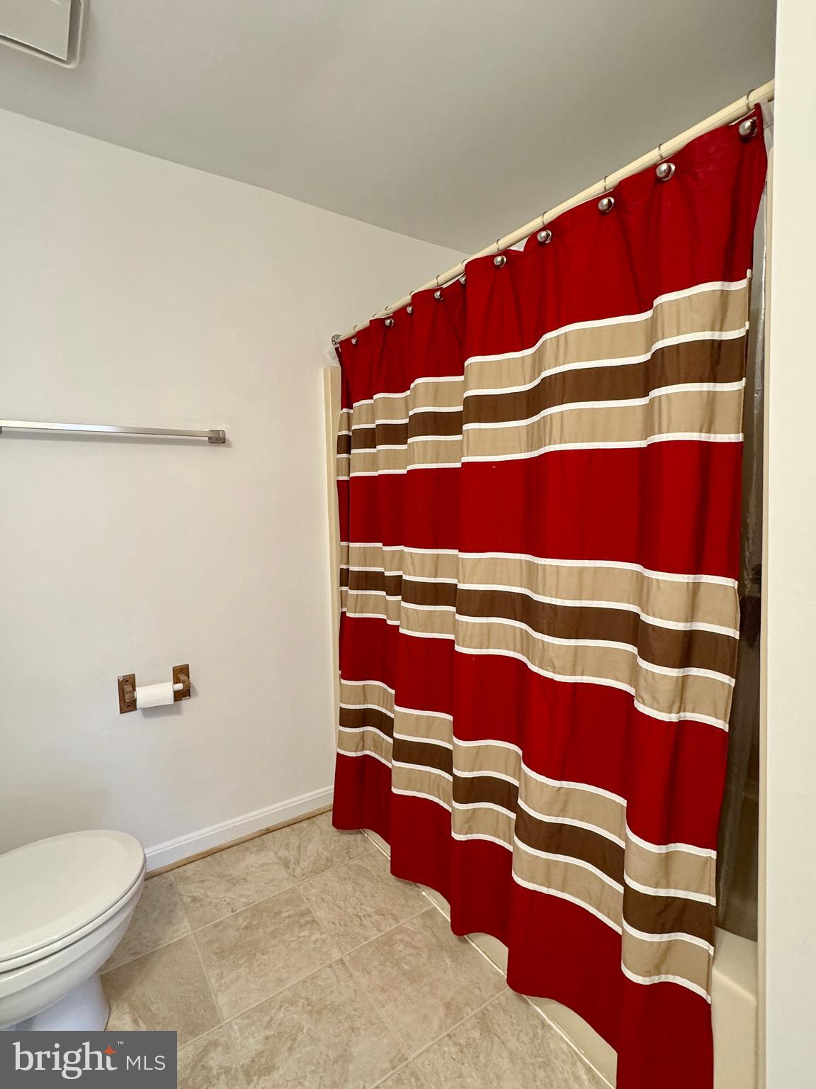 BAYSIDE TOWNHOUSES - Residential