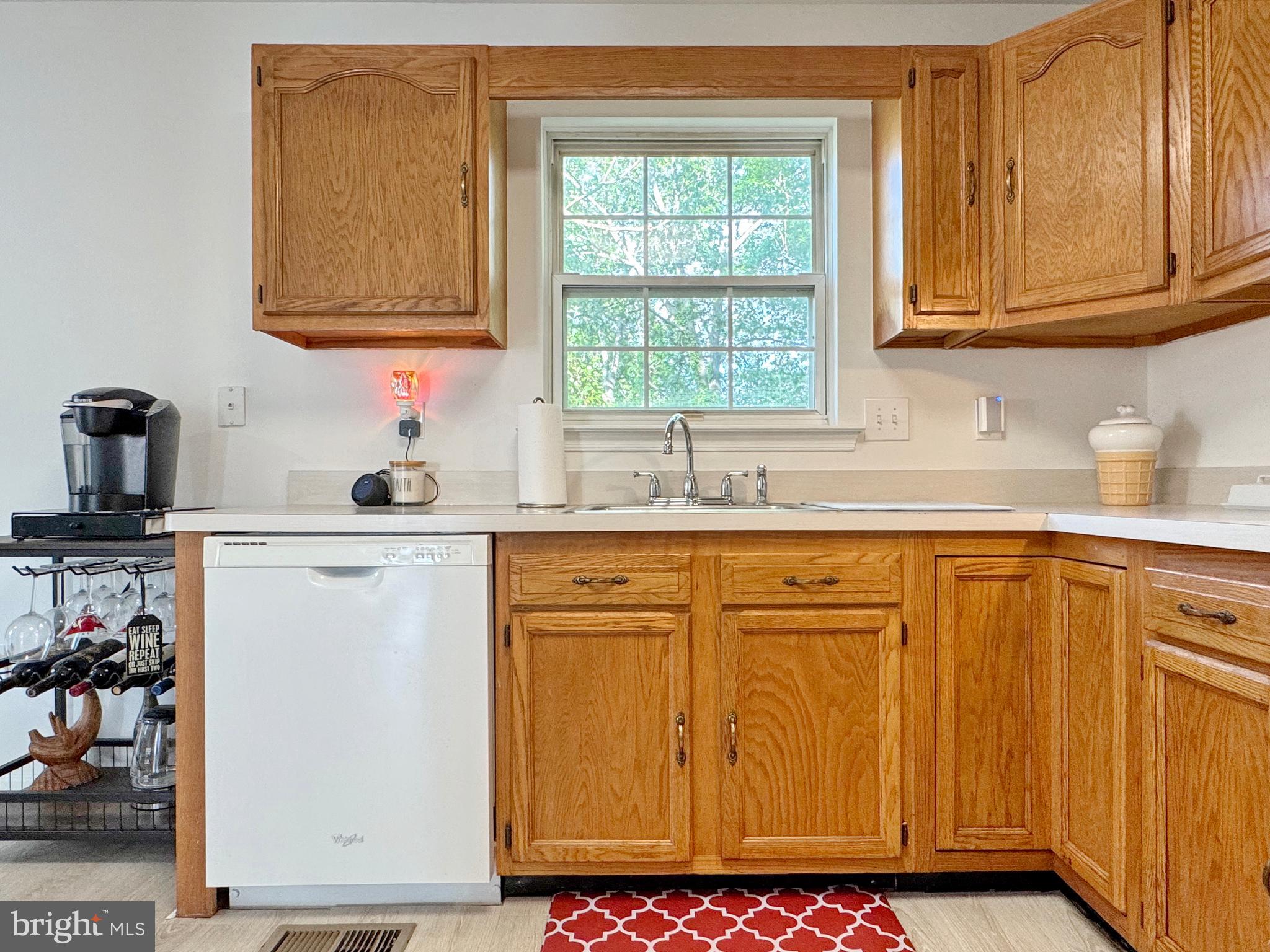 BAYSIDE TOWNHOUSES - Residential