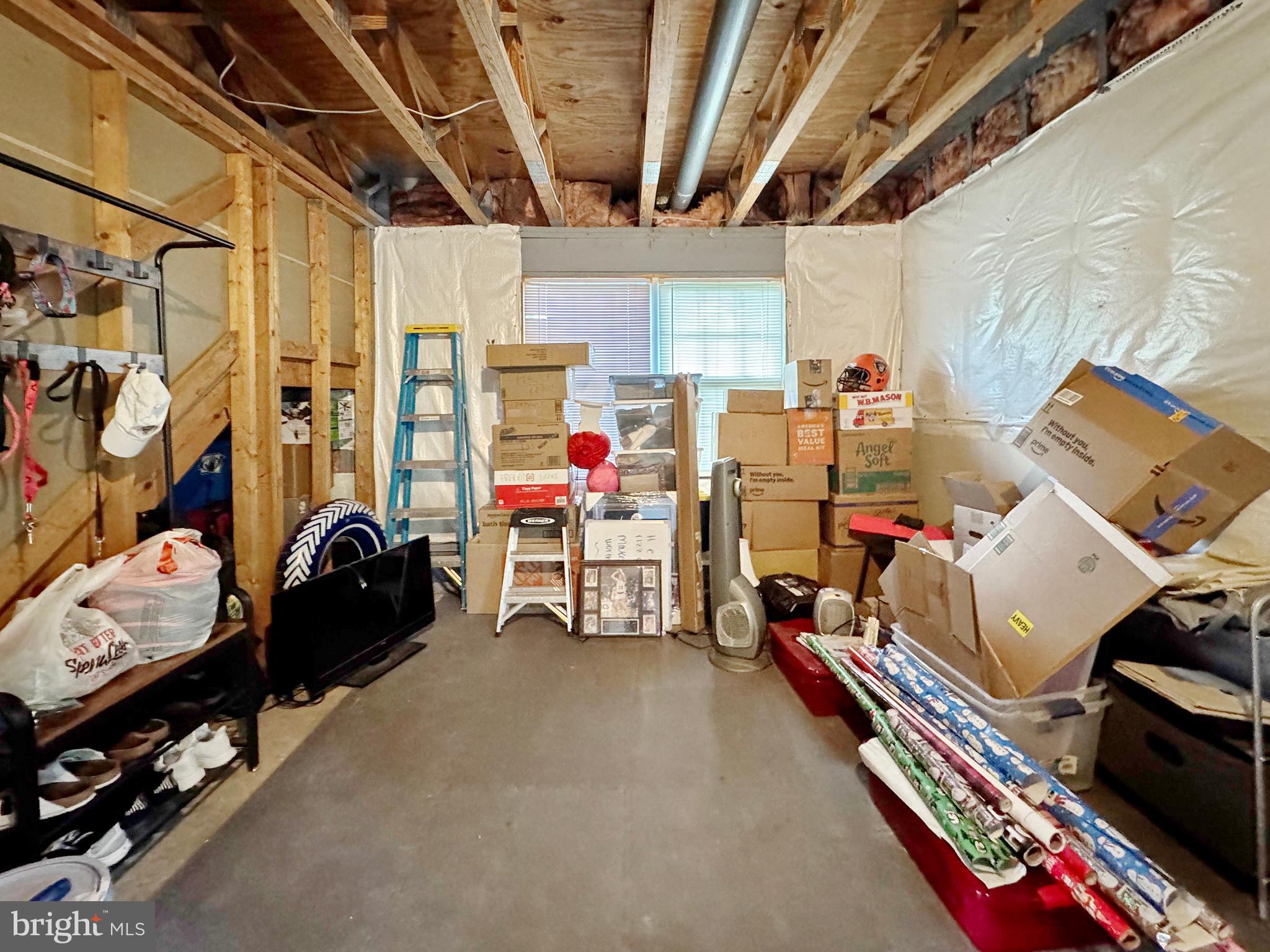 BAYSIDE TOWNHOUSES - Residential