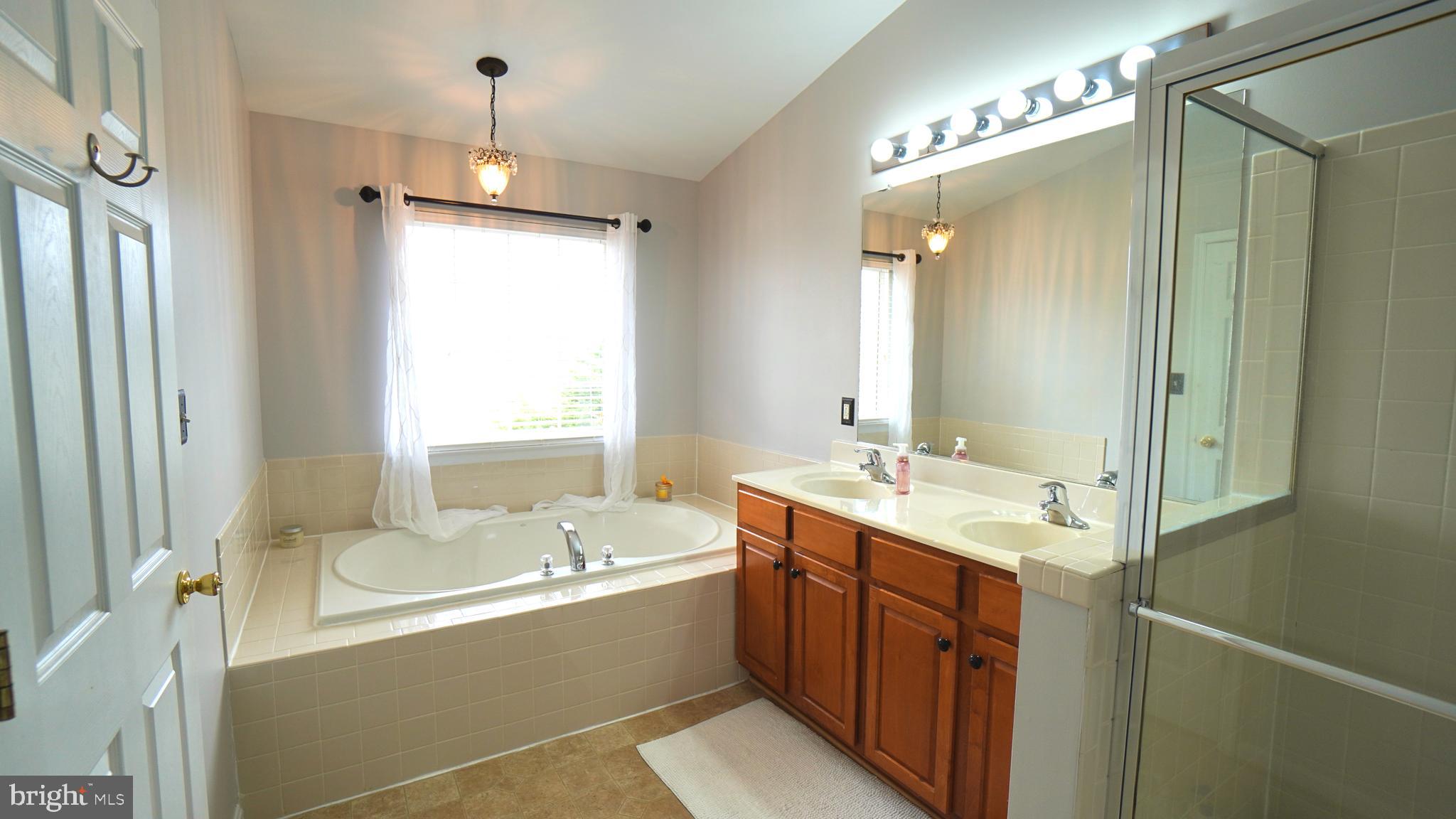 TAMARLANE - Residential