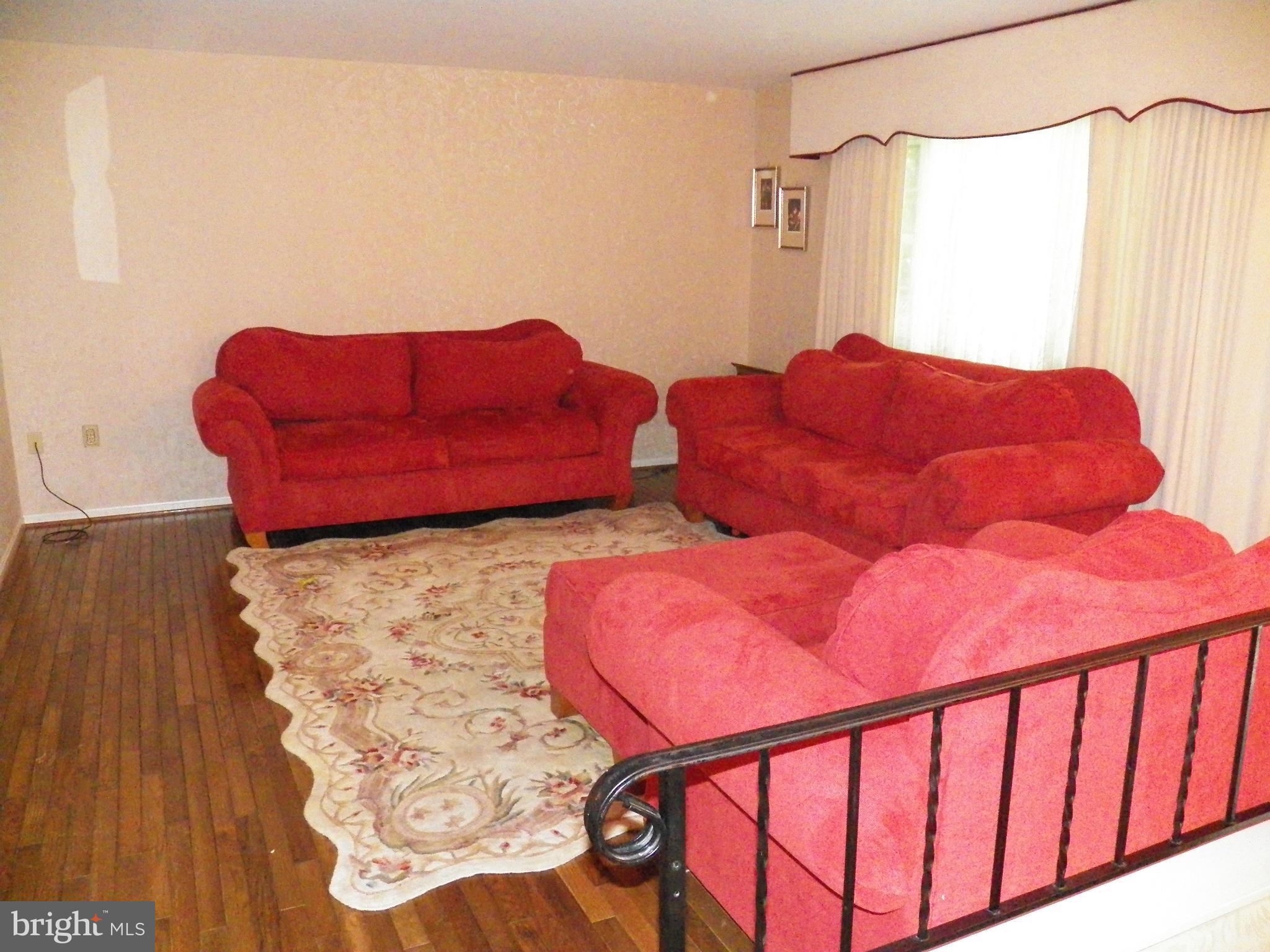 RUSTIC HILLS - Residential