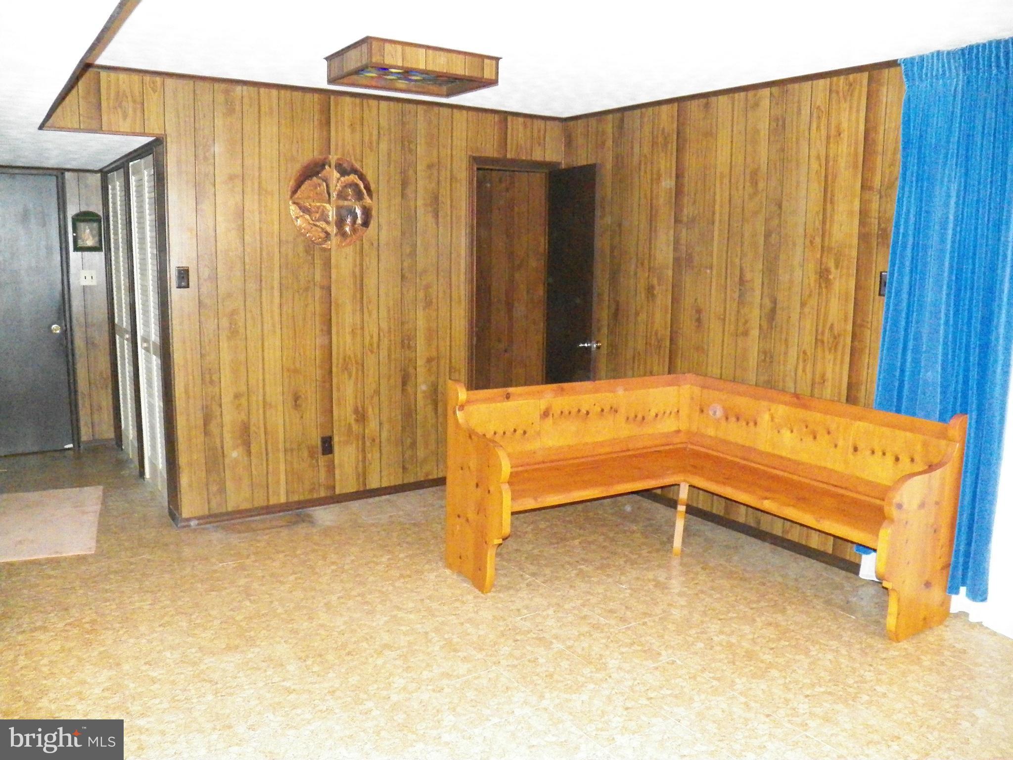 RUSTIC HILLS - Residential